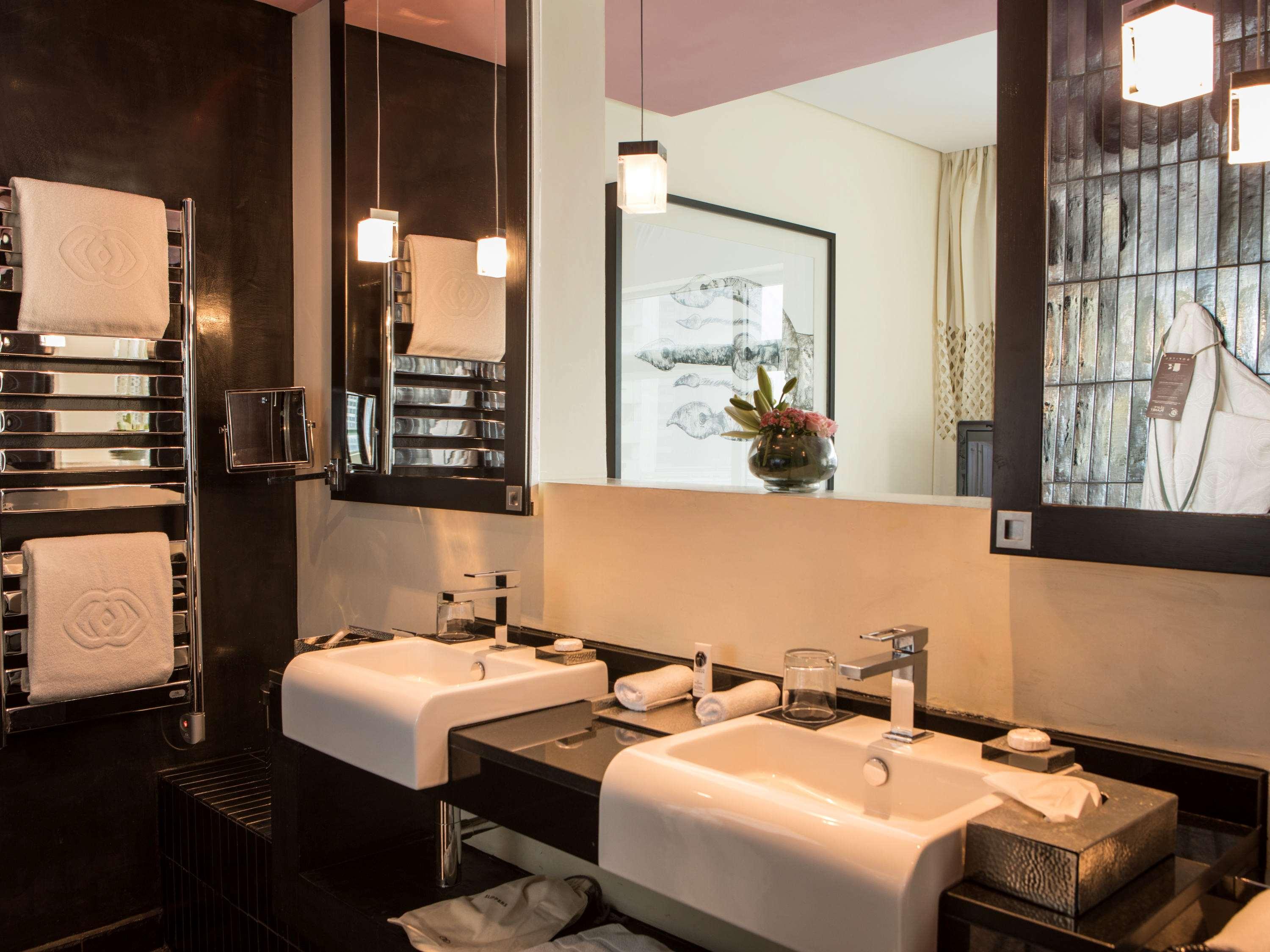 Double Classic King Bed