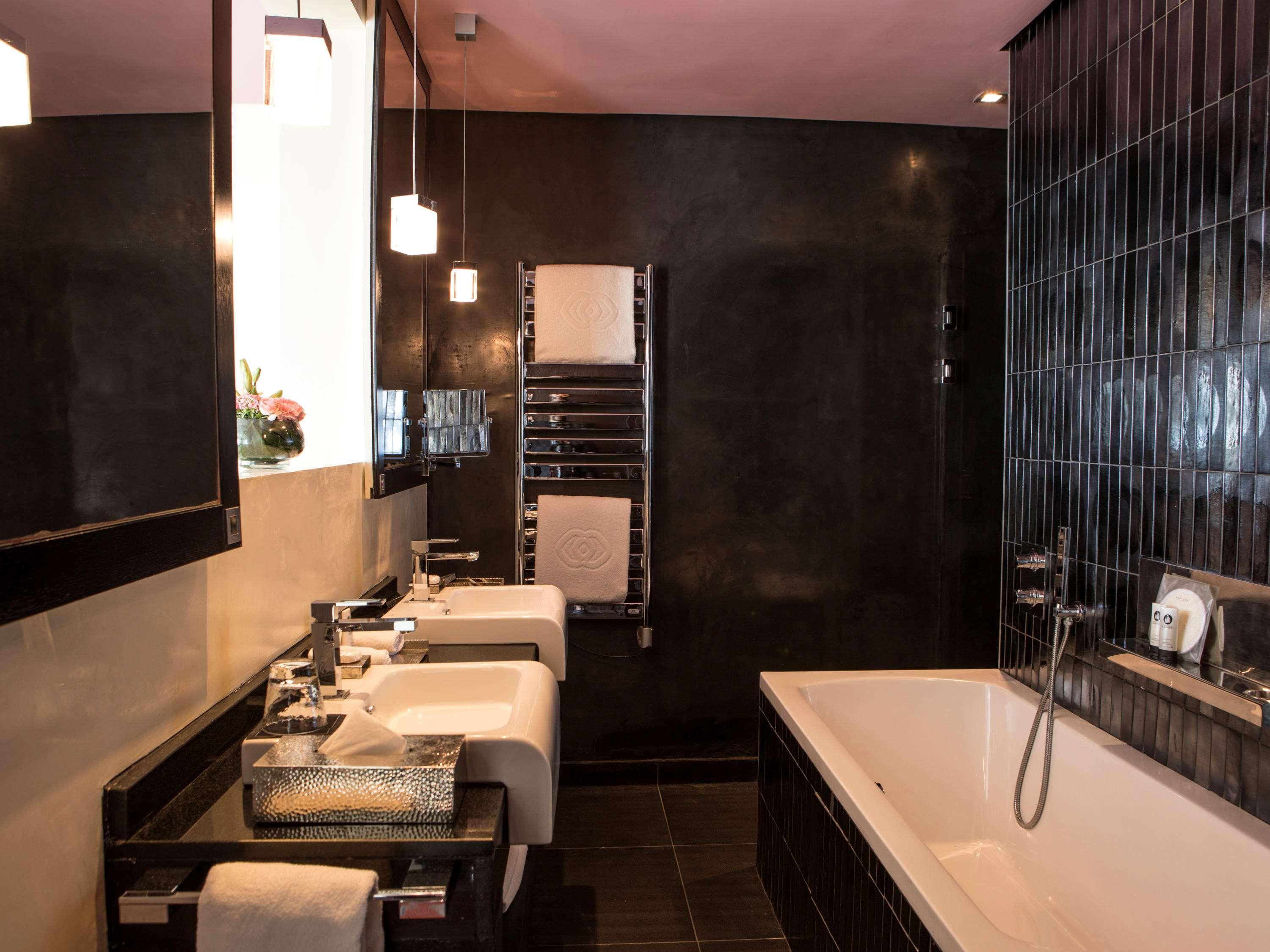 Double Superior King Bed