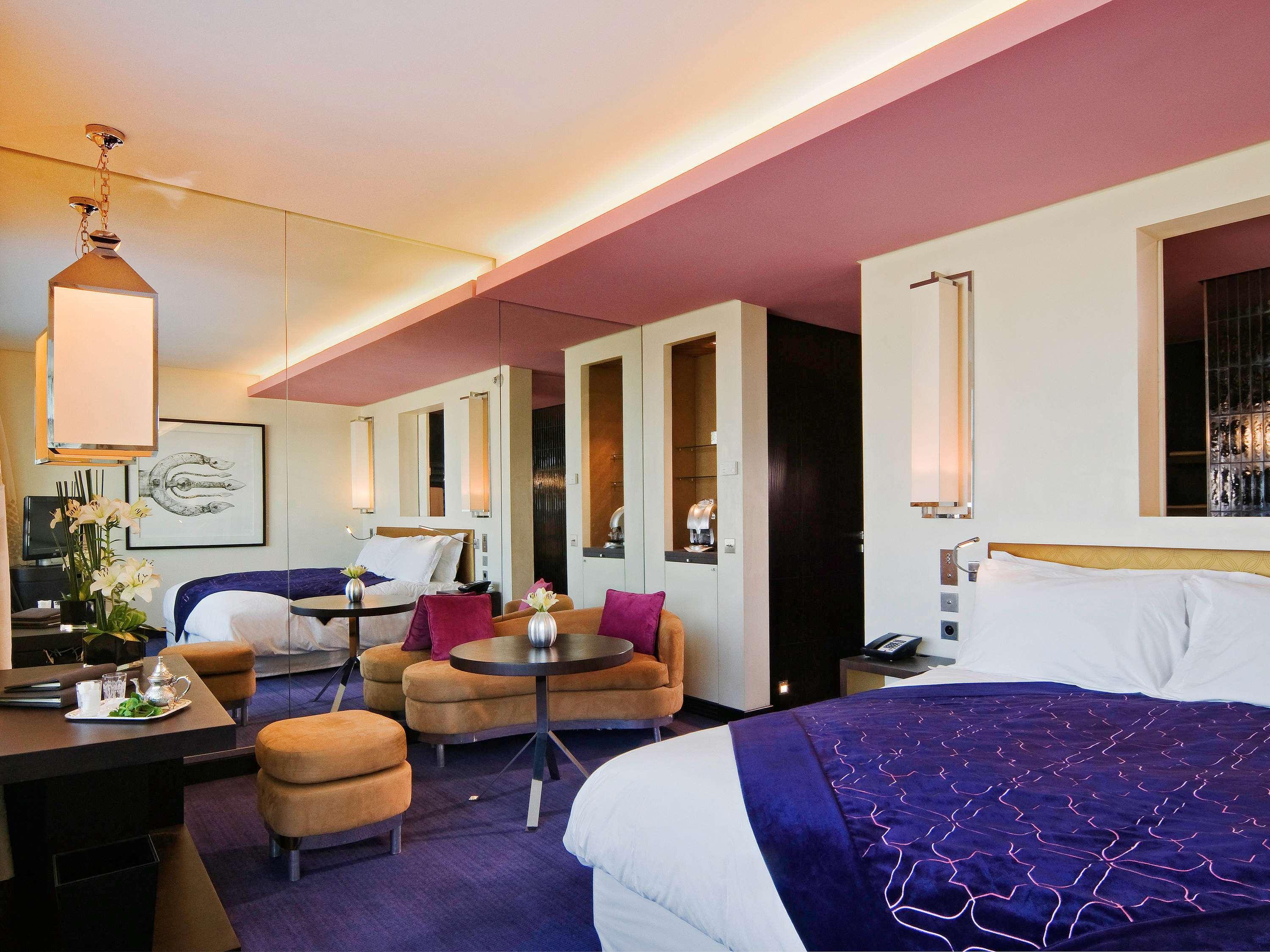 Double Classic King Bed