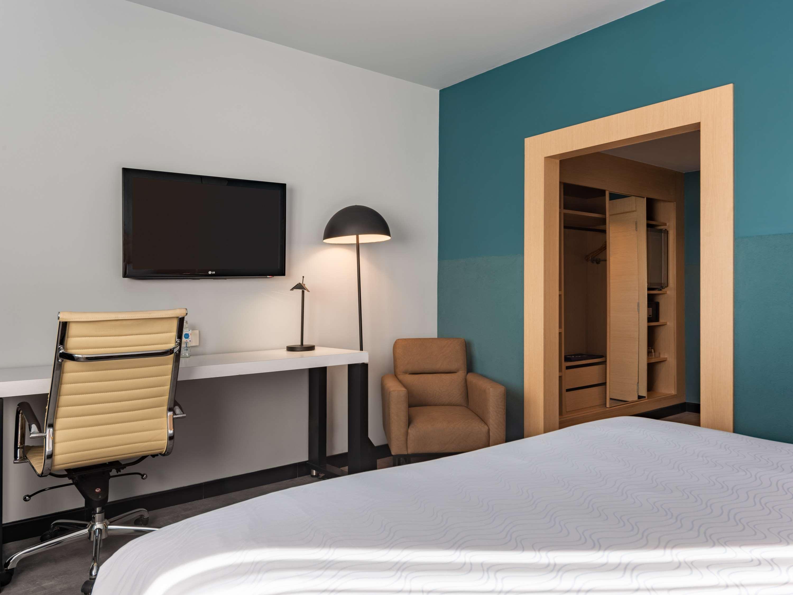 Double Superior King Bed