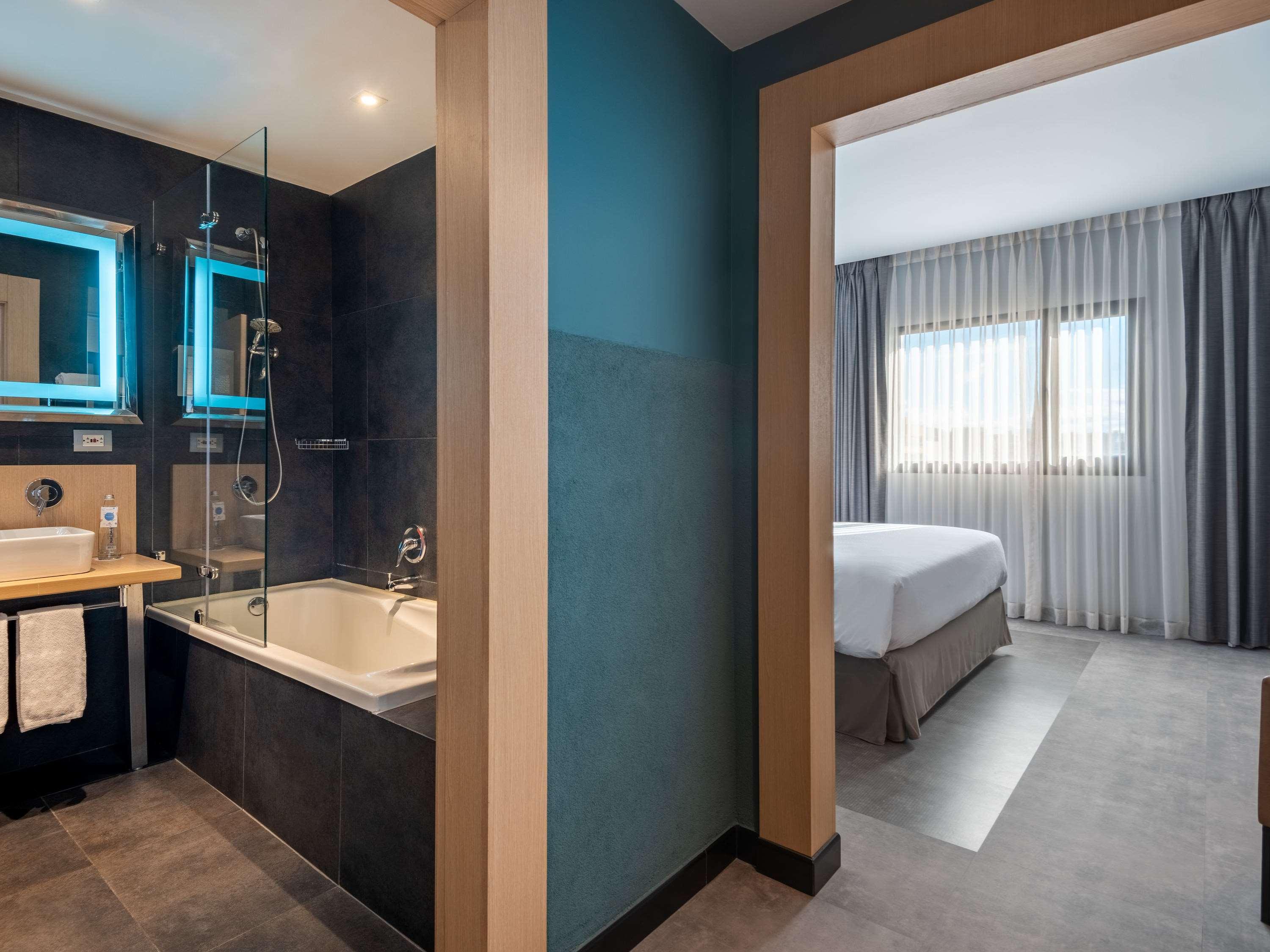 Double Superior King Bed