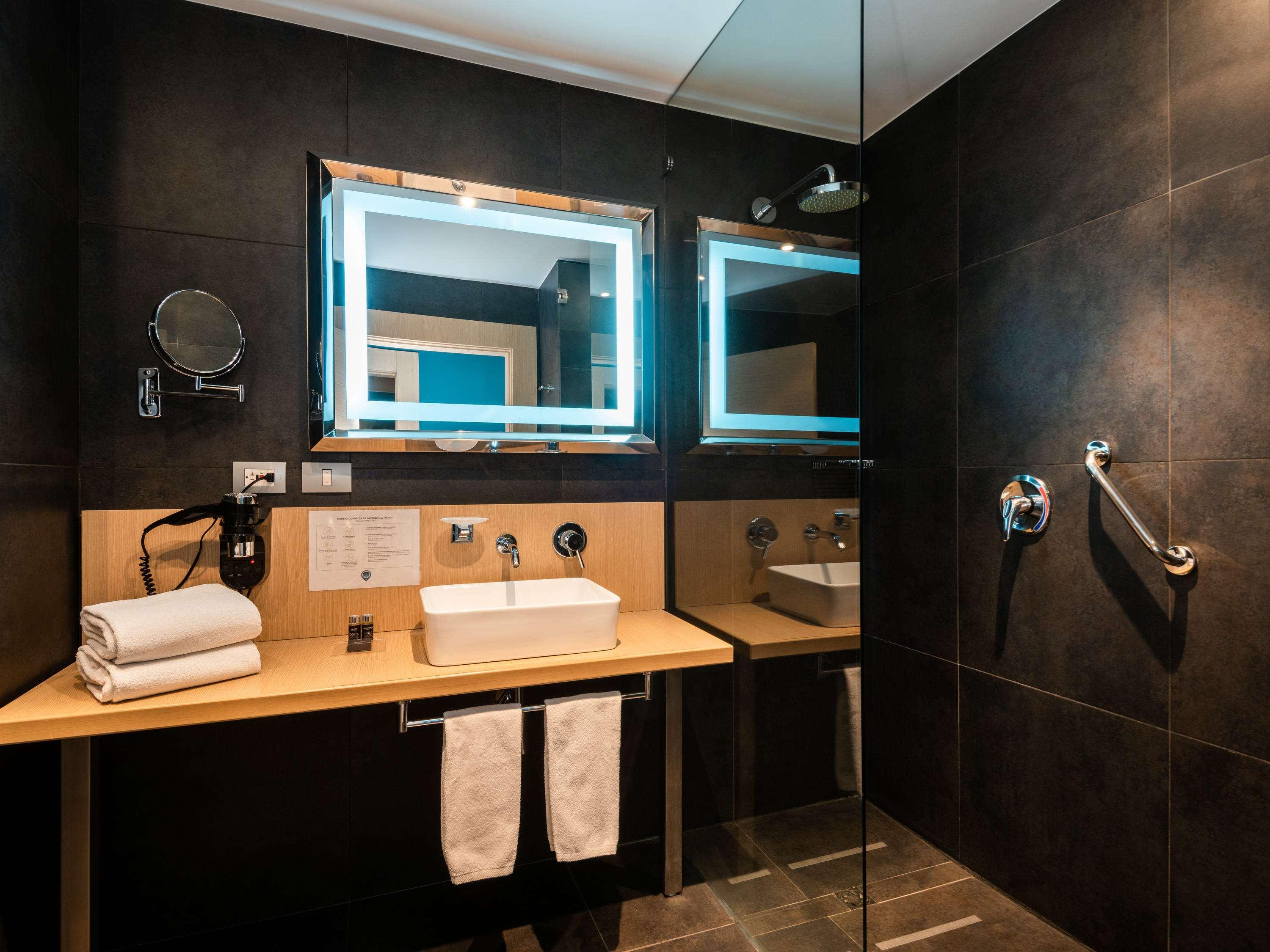 Double Superior King Bed