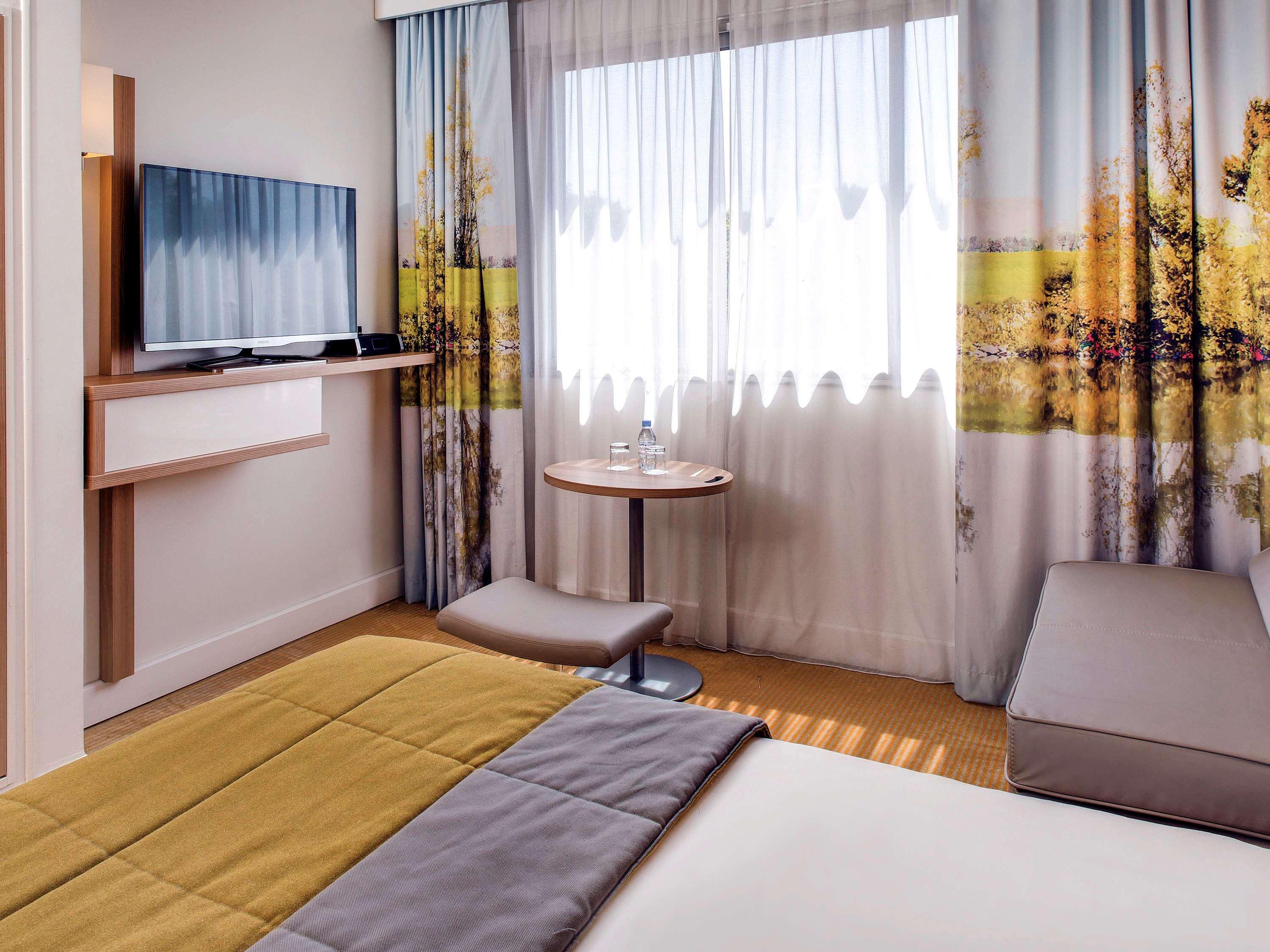 Family Room Superior King Bed