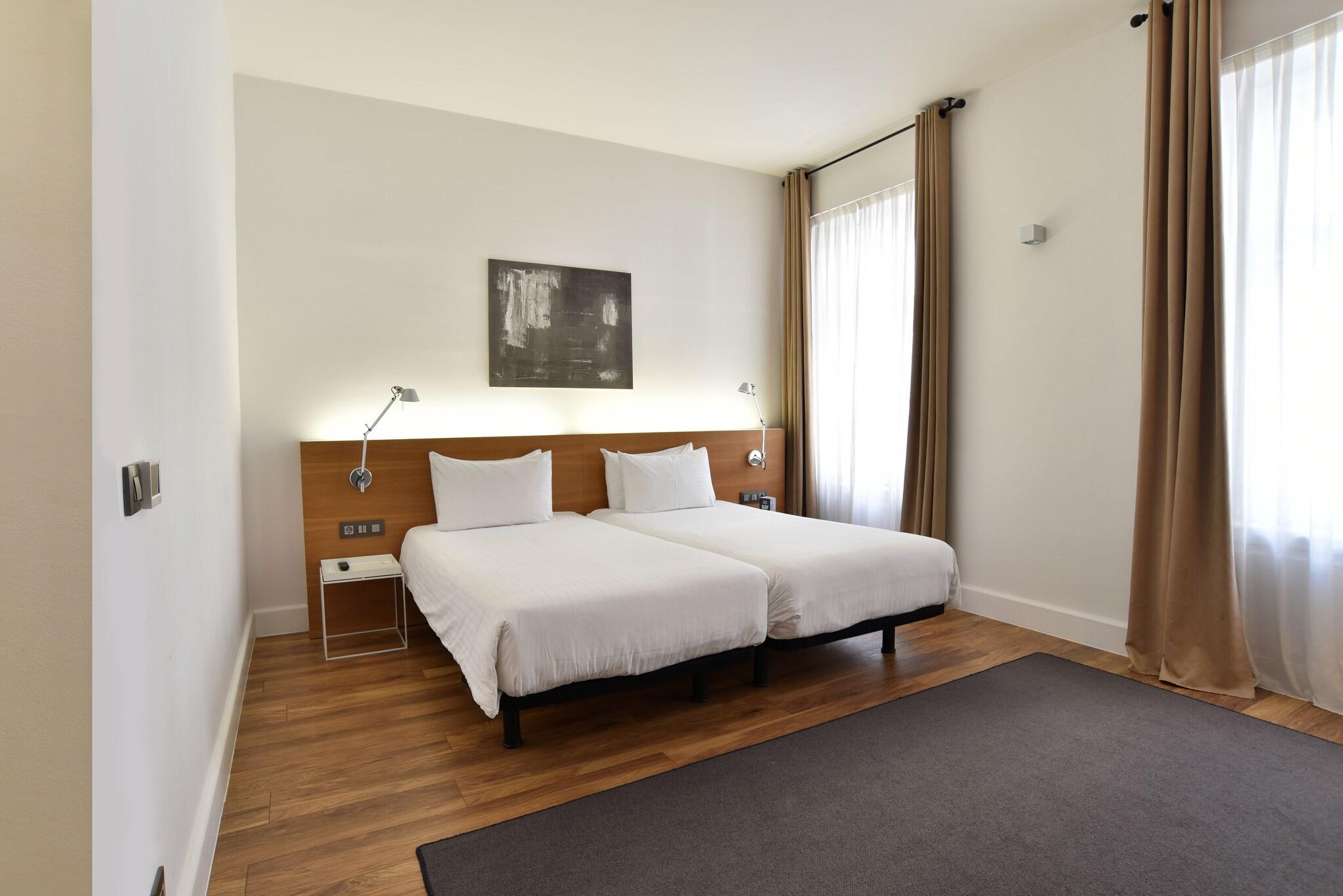 Quadruple Connecting Room