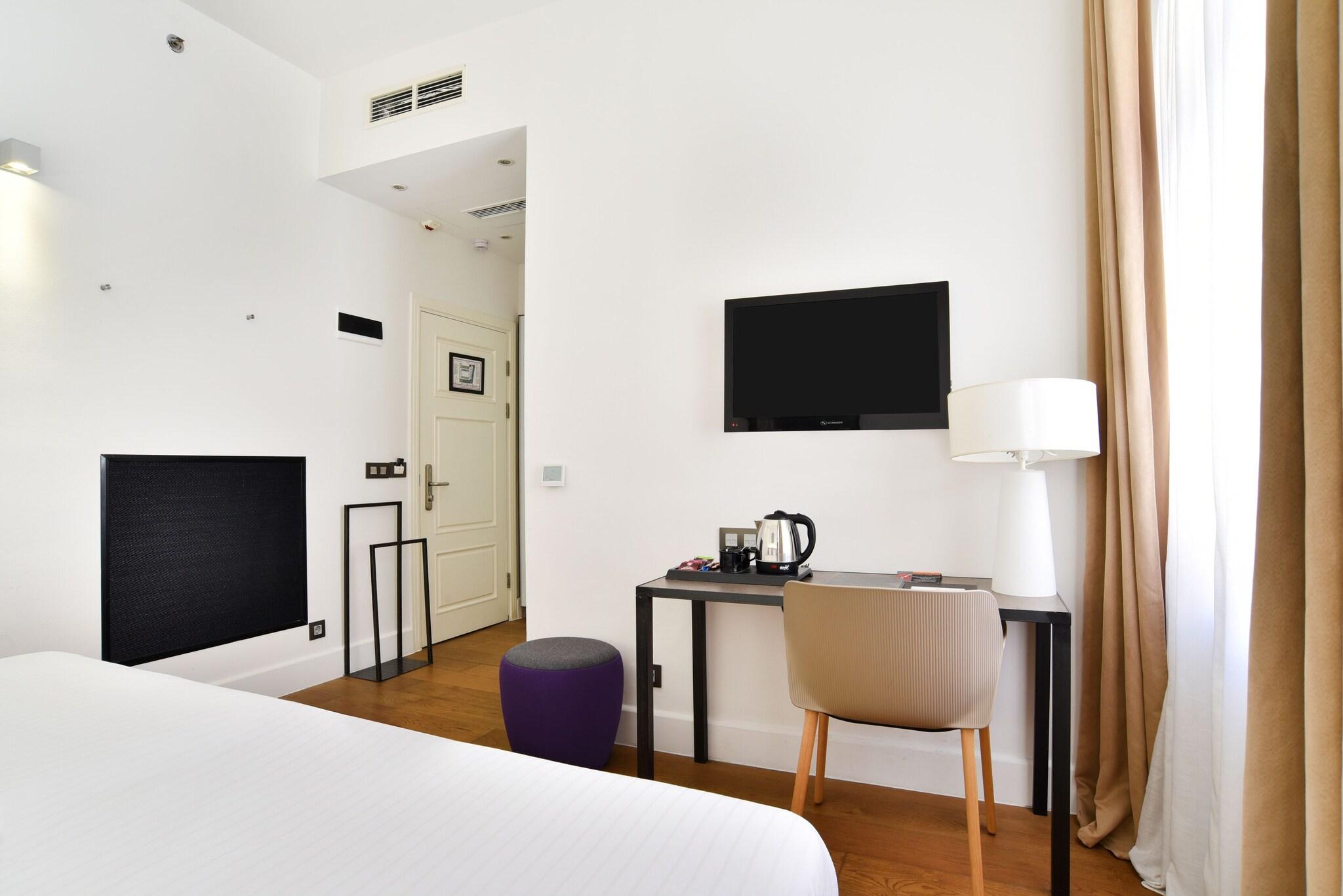 Quadruple Connecting Room