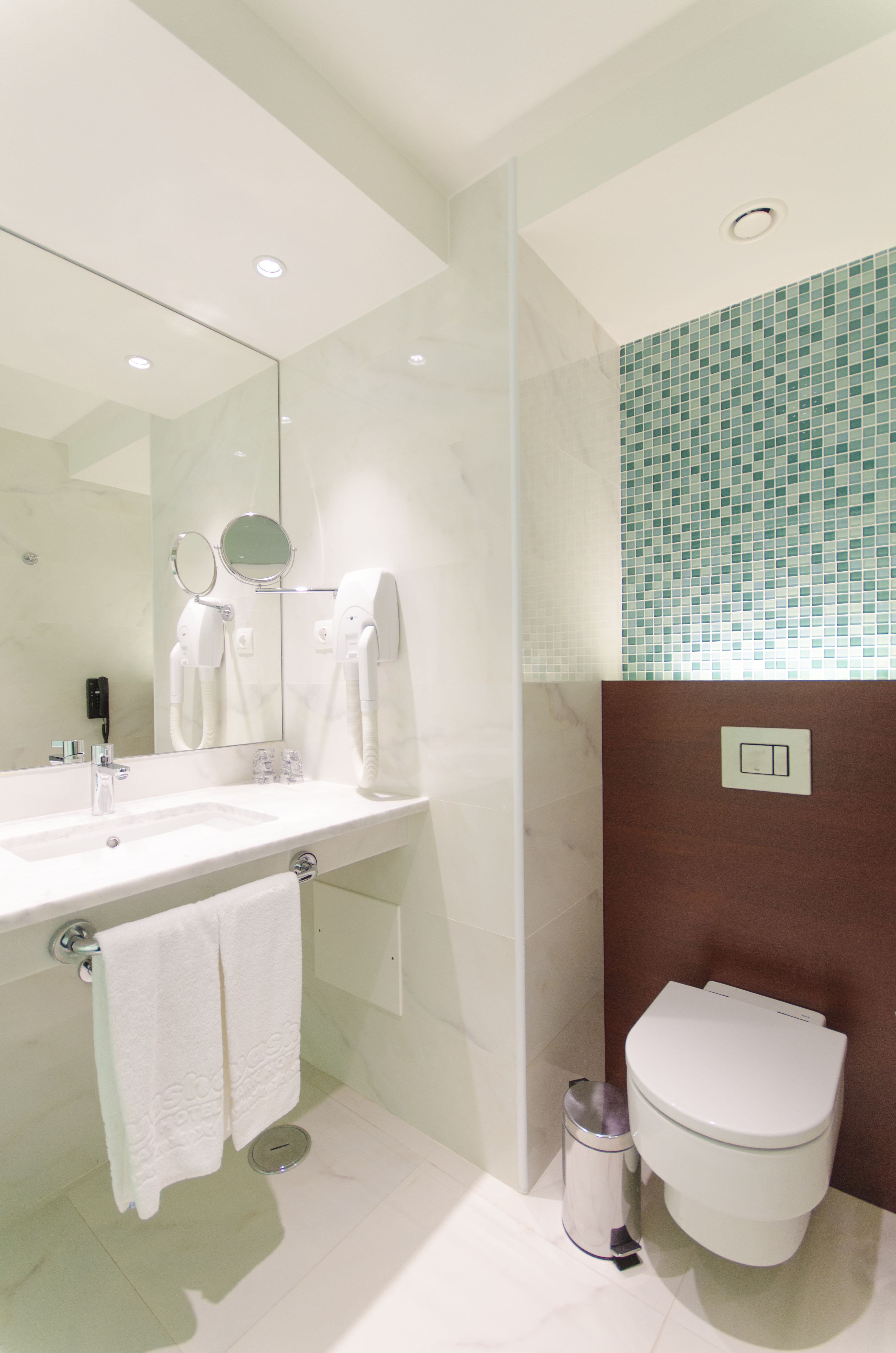 Family Room Capacity 3