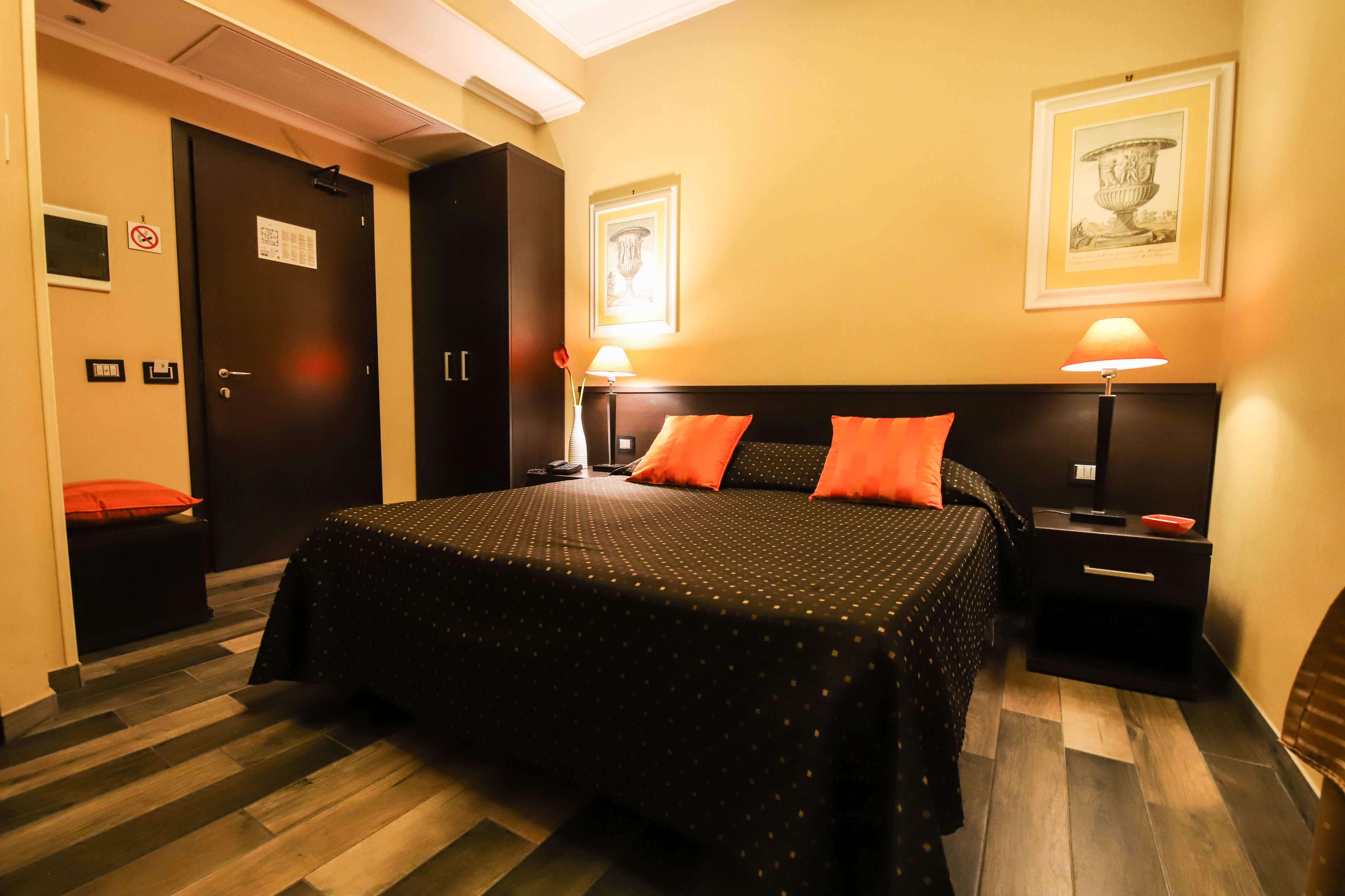 Double or Twin Standard