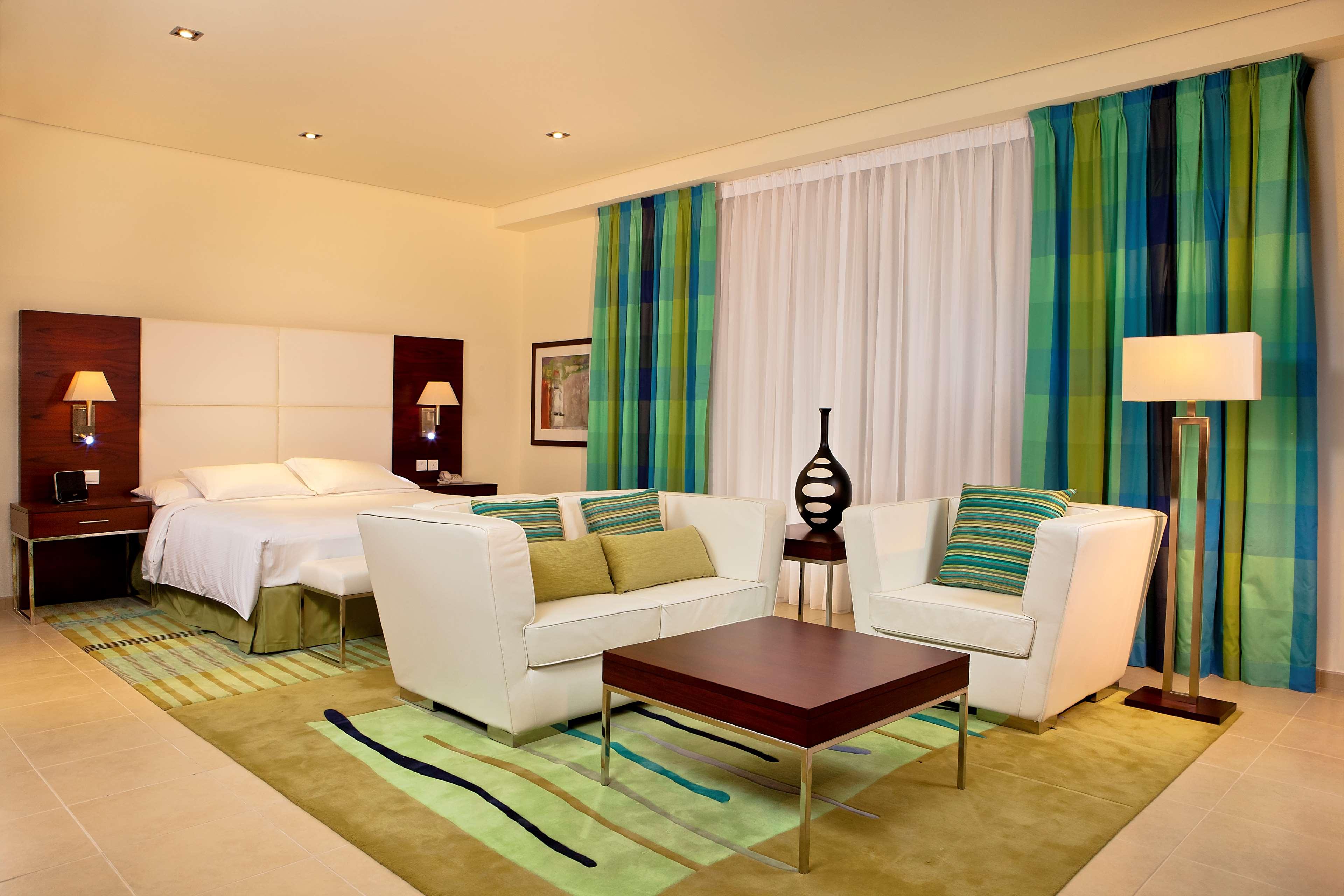 Studio Sea View King Bed