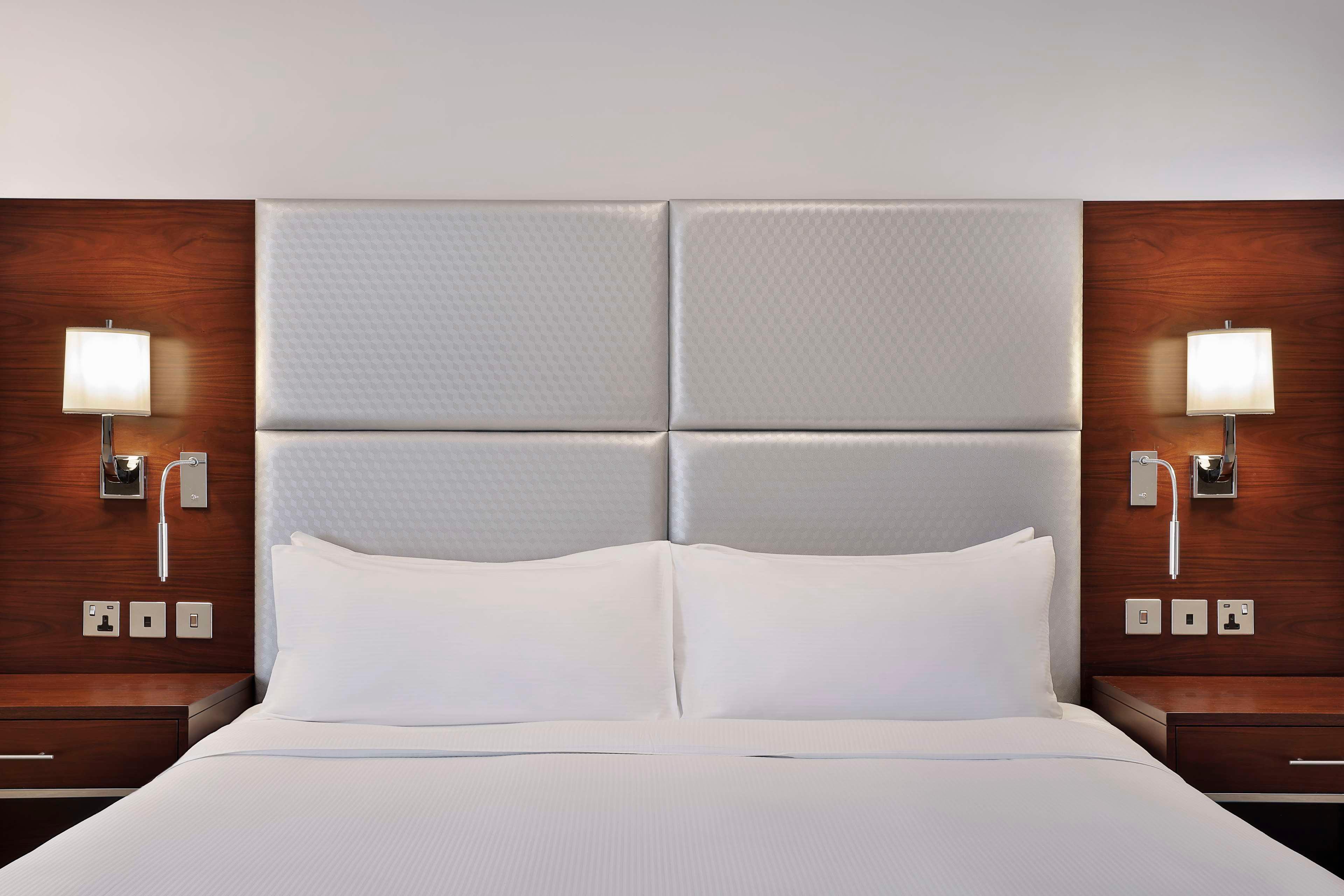 Studio Deluxe King Bed