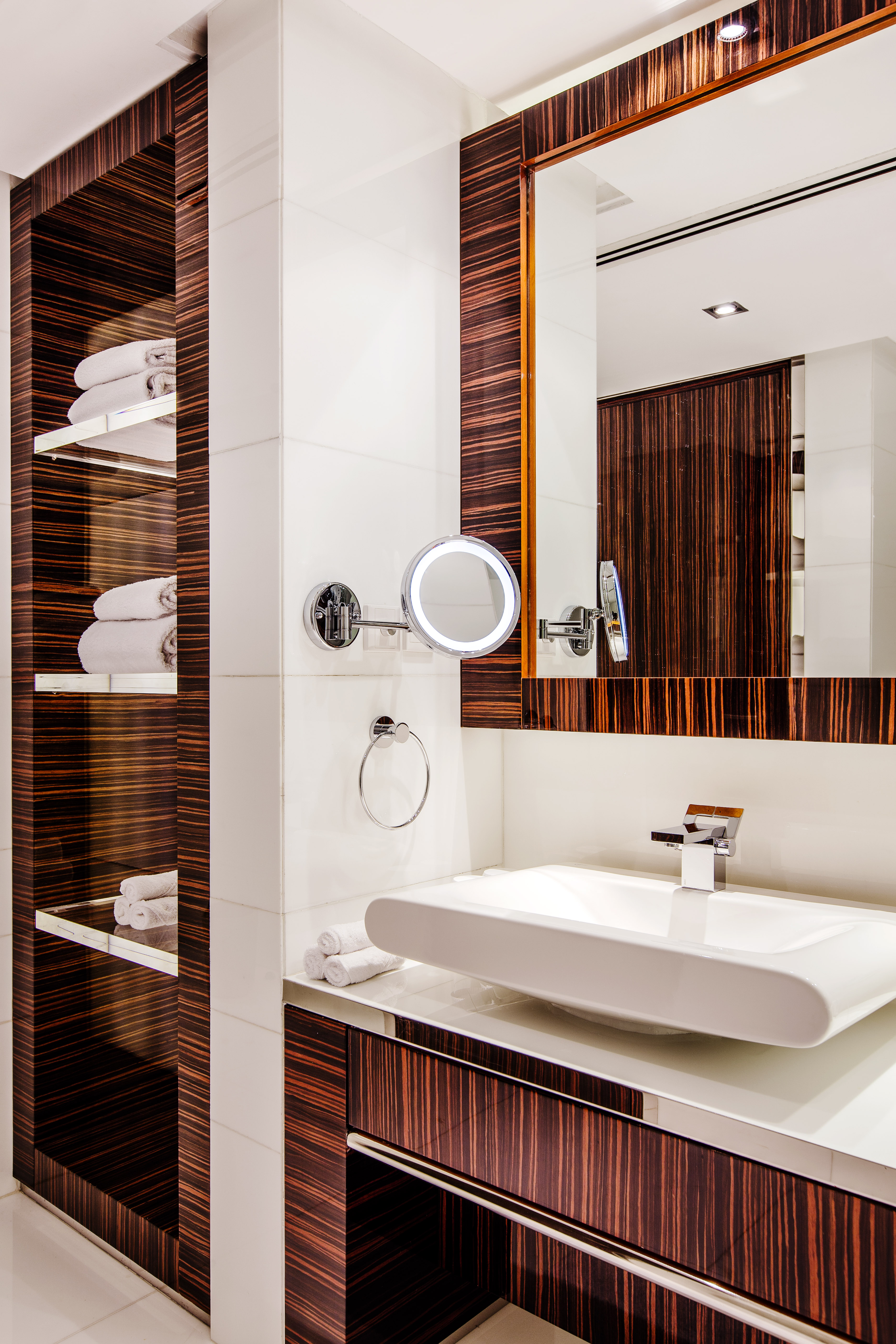 Suite Four Bedrooms