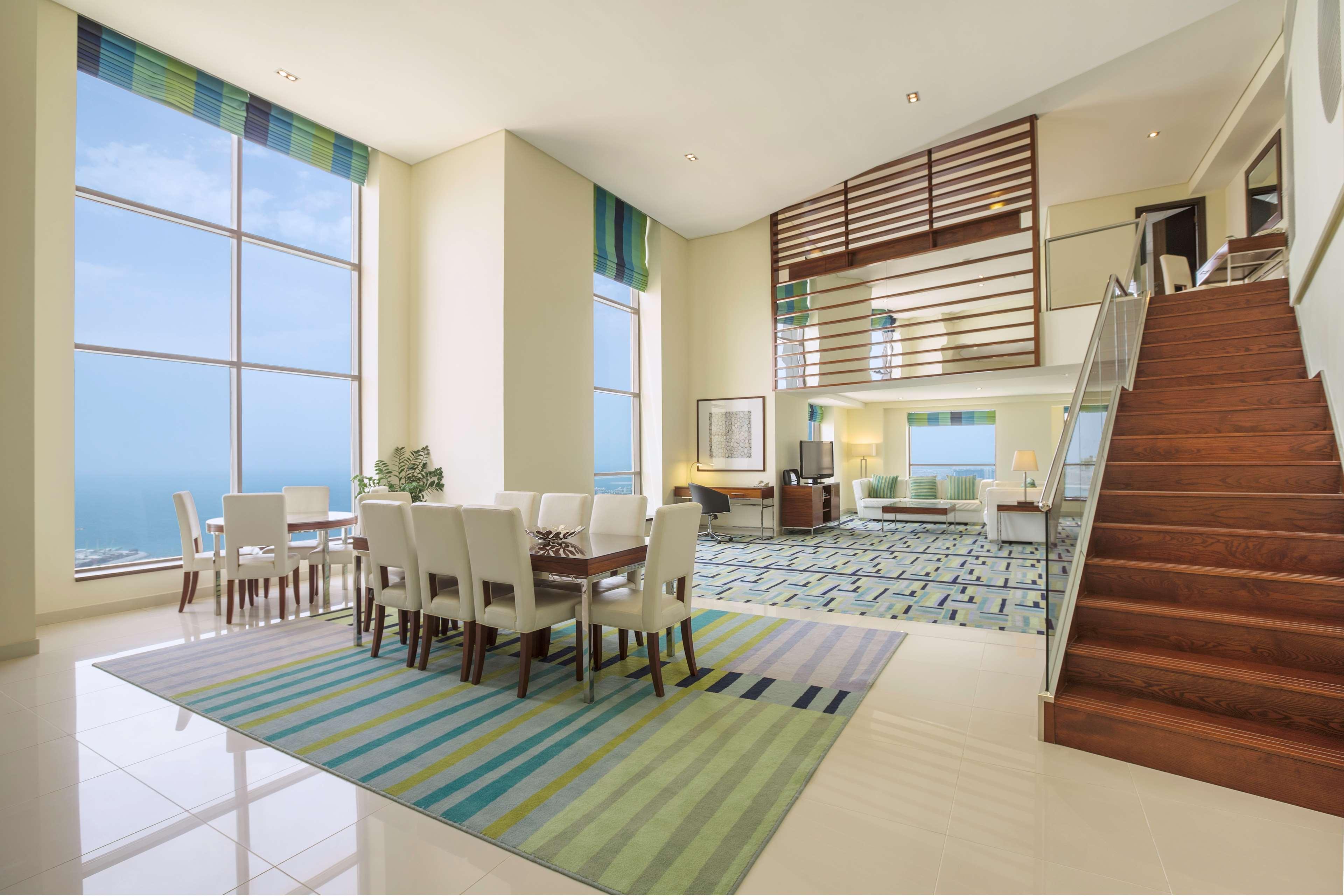 Suite Sea View King Bed