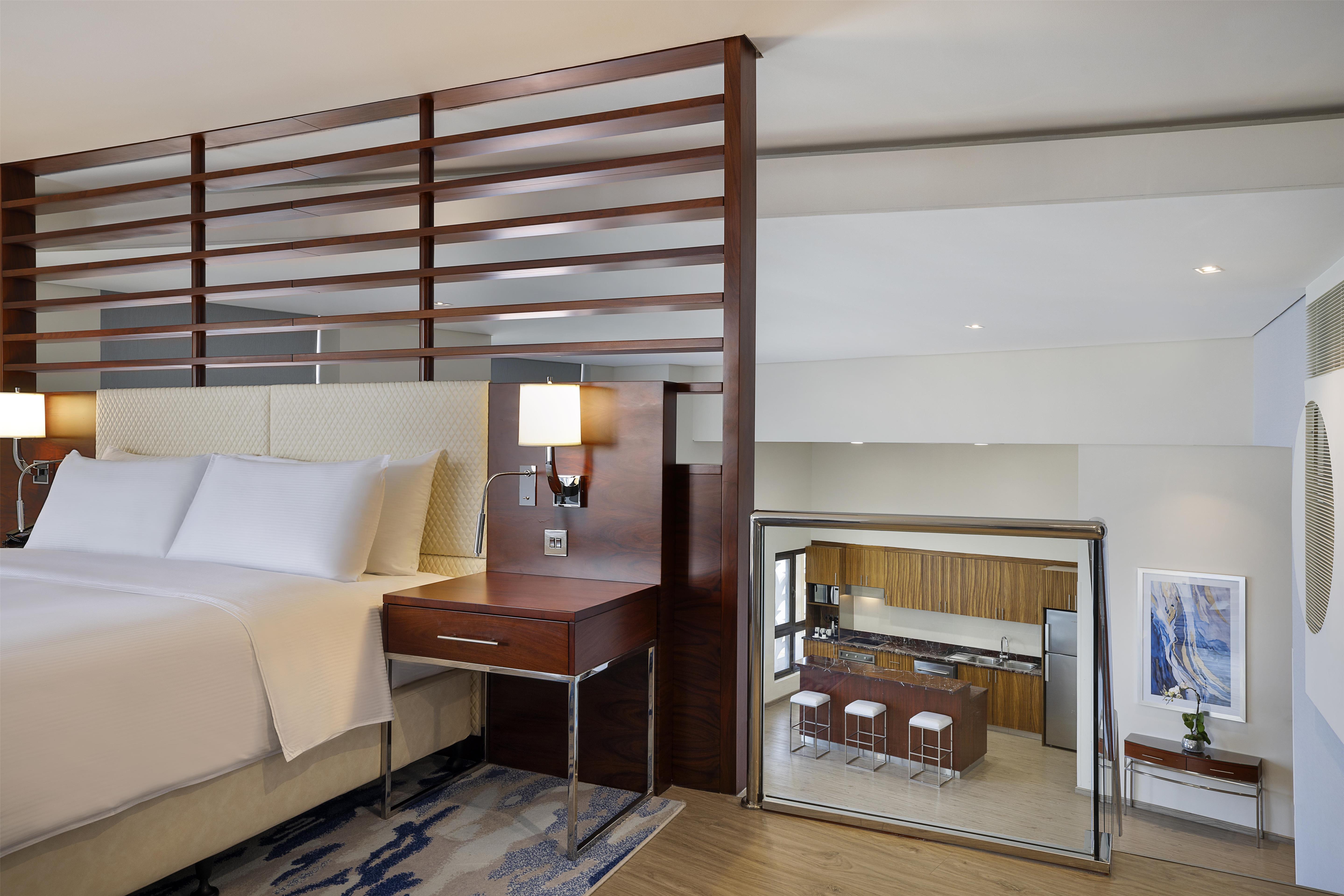 Suite Sea View King Bed