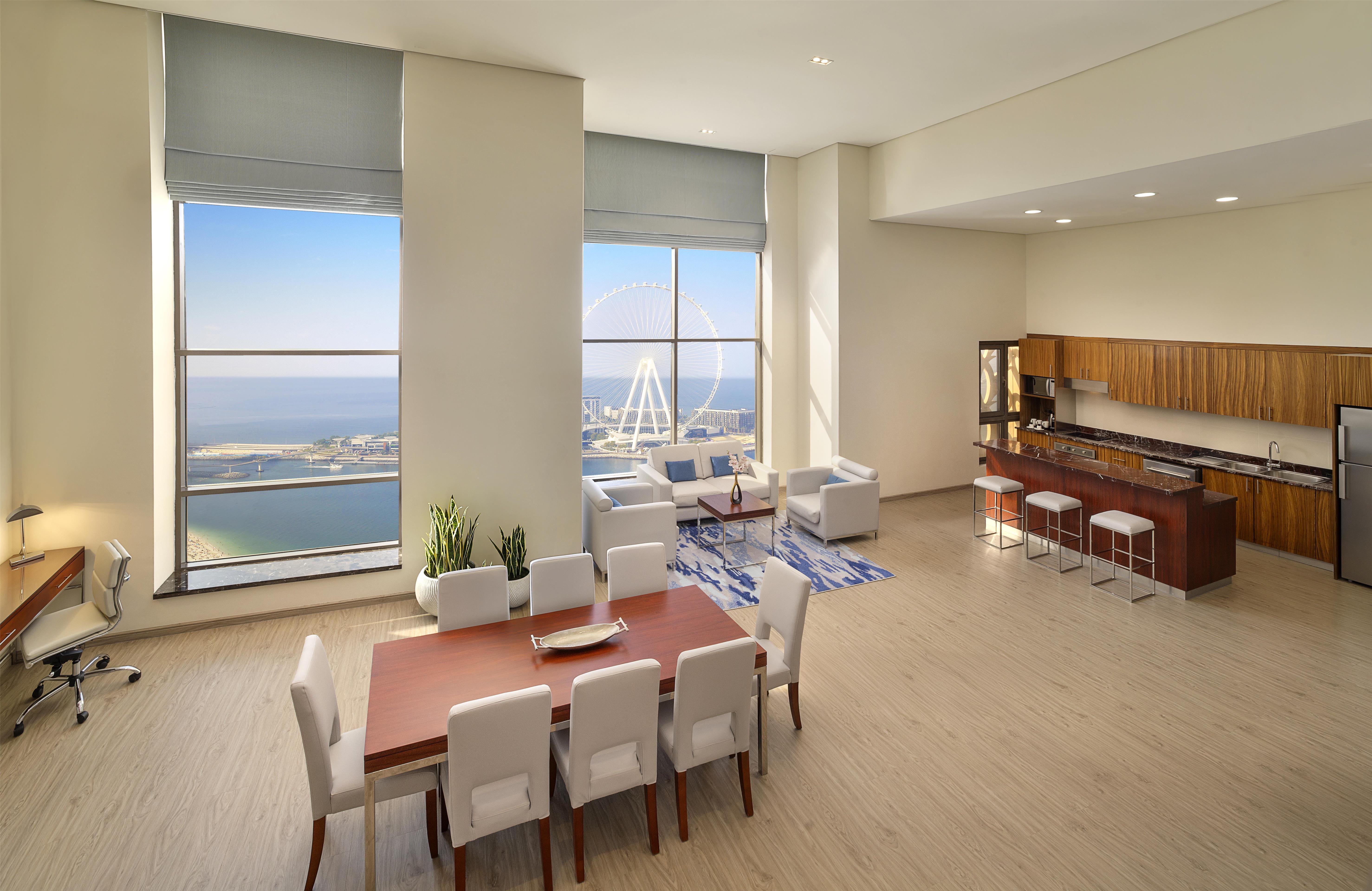 Suite Sea View King Bed