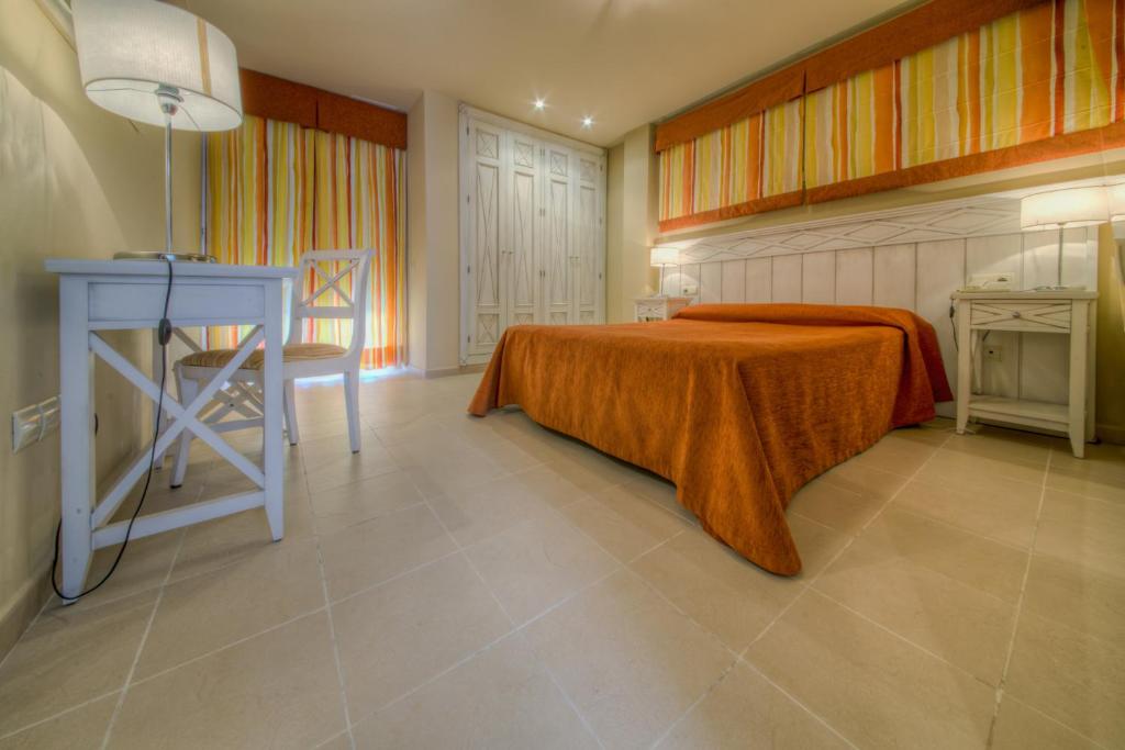 Apartment Capacity 4