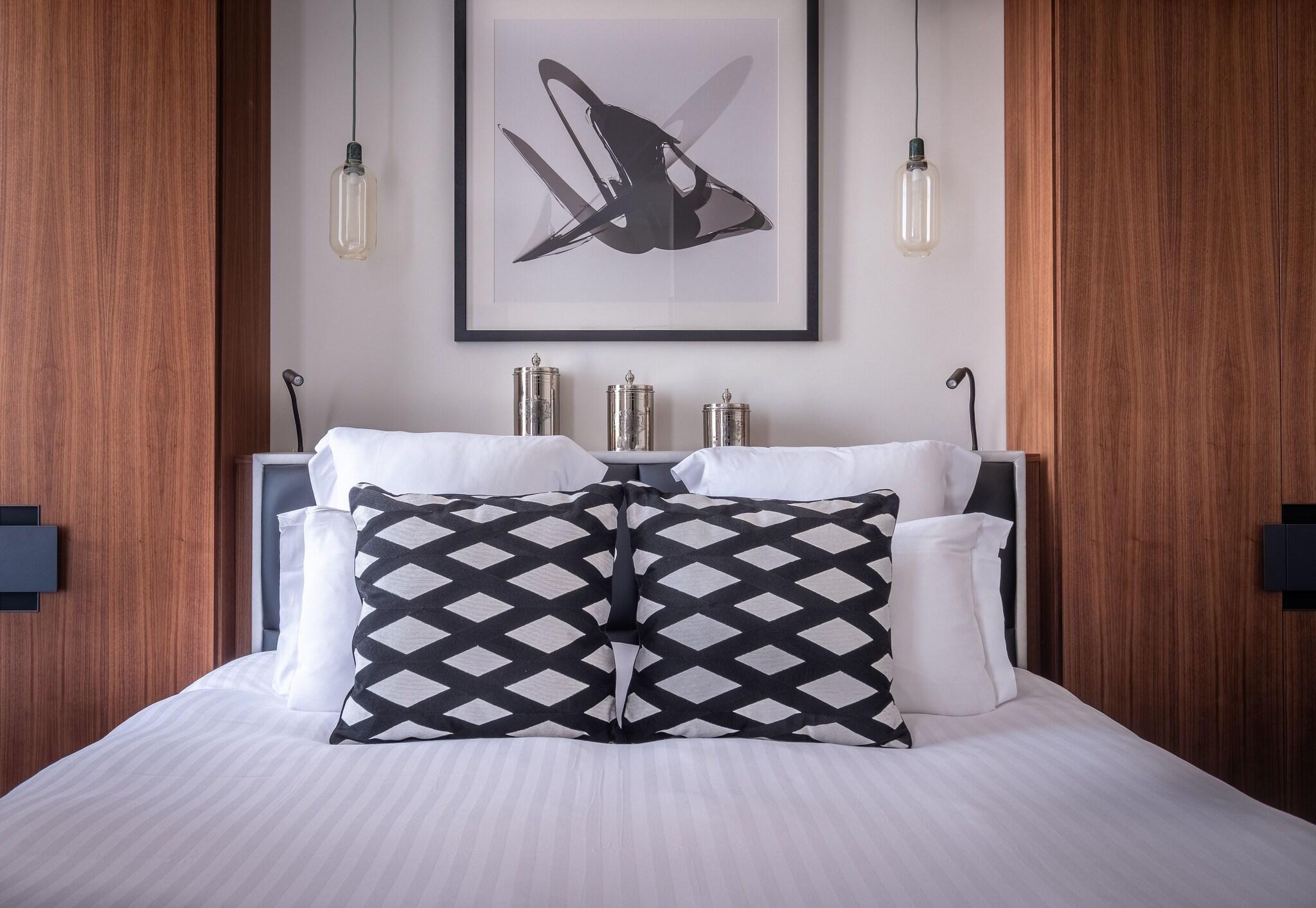 Double Queen Size Bed