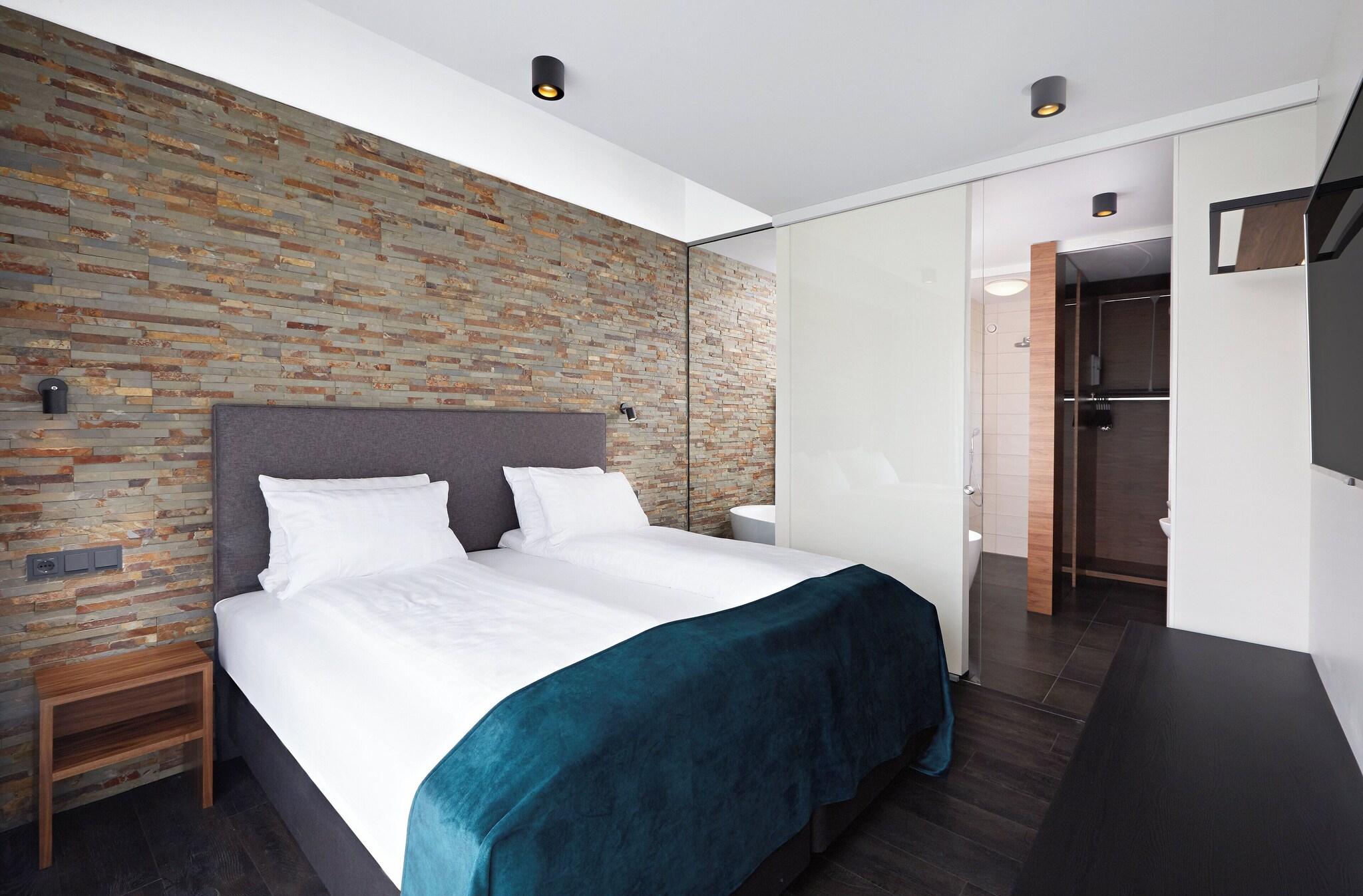 Suite with Double Bed