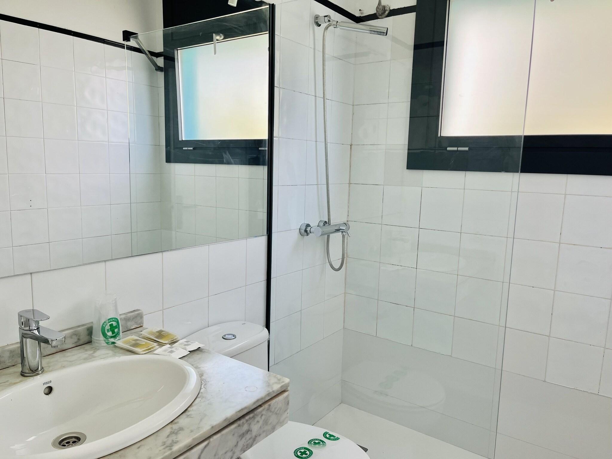 Family Room Queen Size Bed