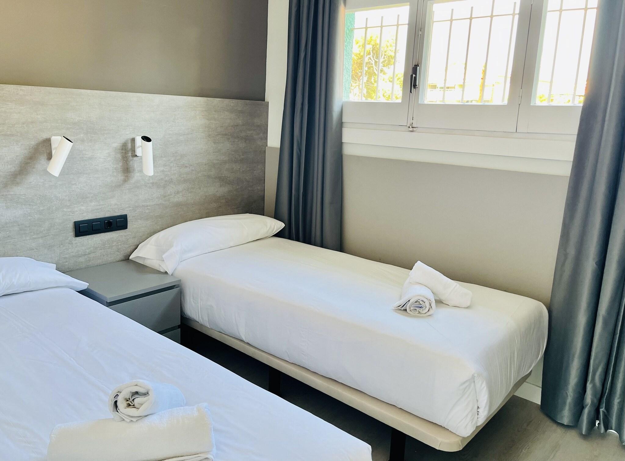 Family Room Queen Size Bed