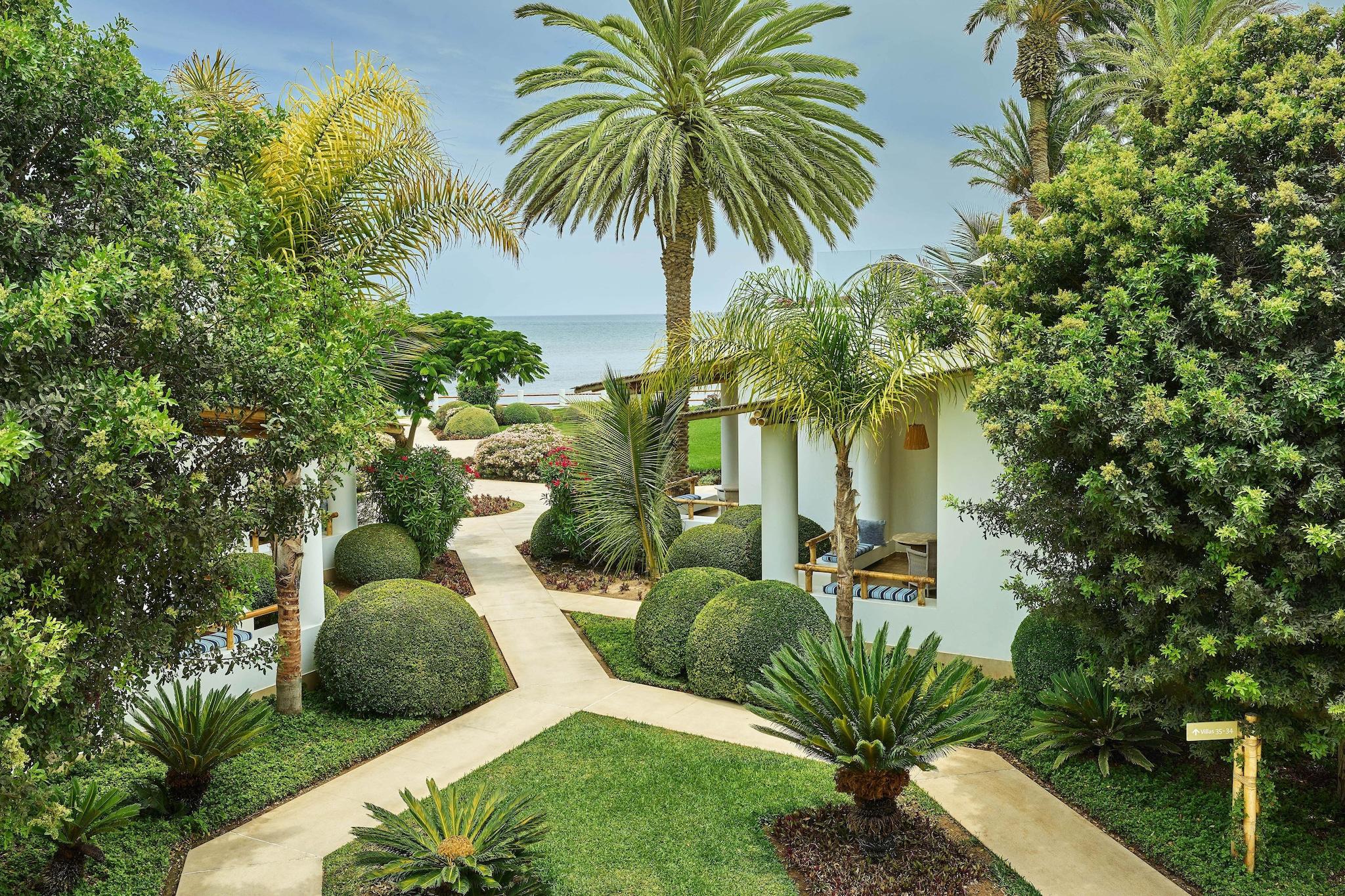 Suite Garden View King Bed