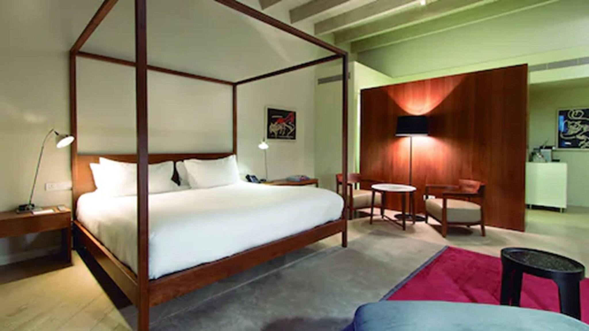 Junior Suite King Size Bed