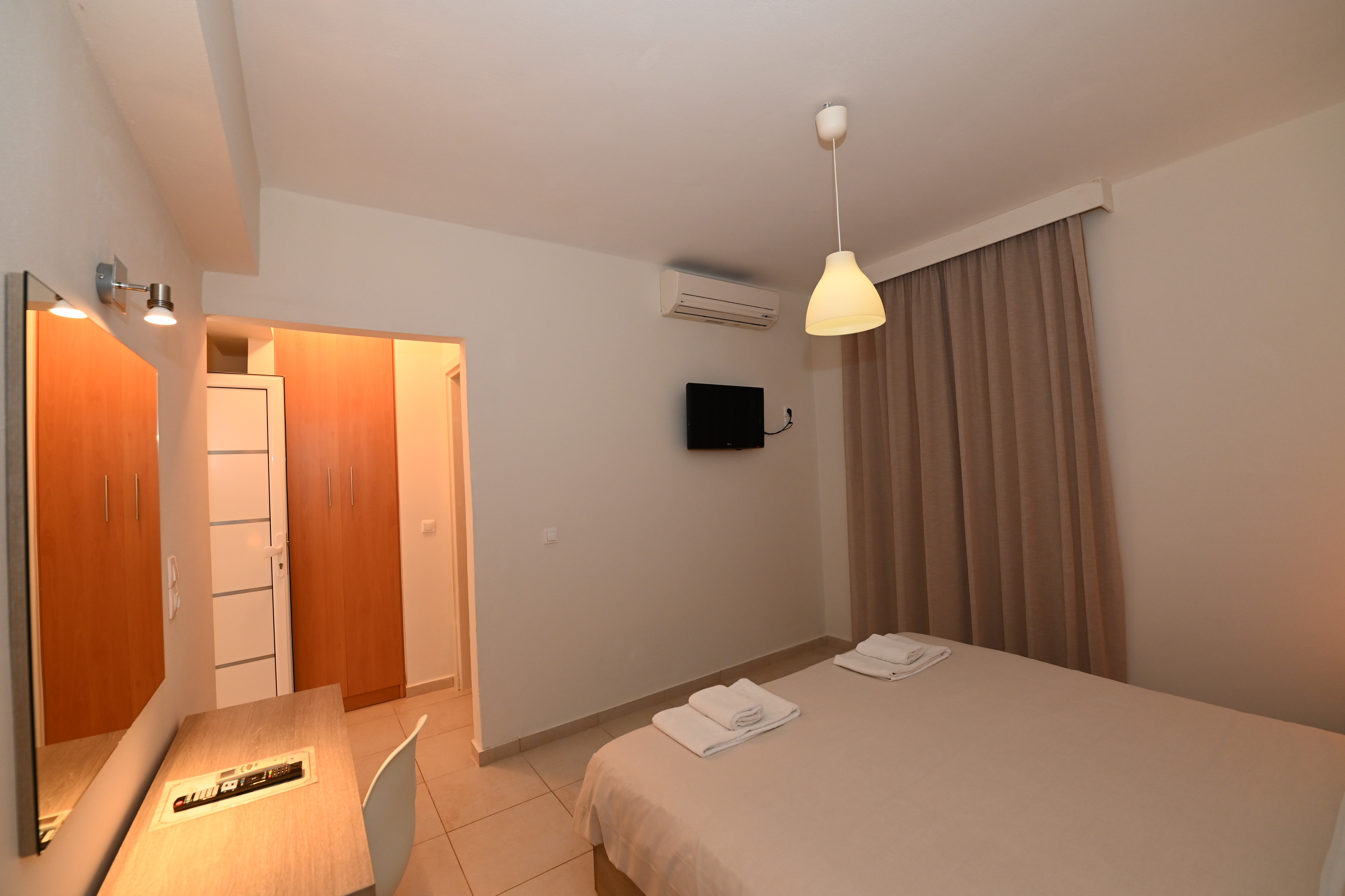 Double or Twin Standard