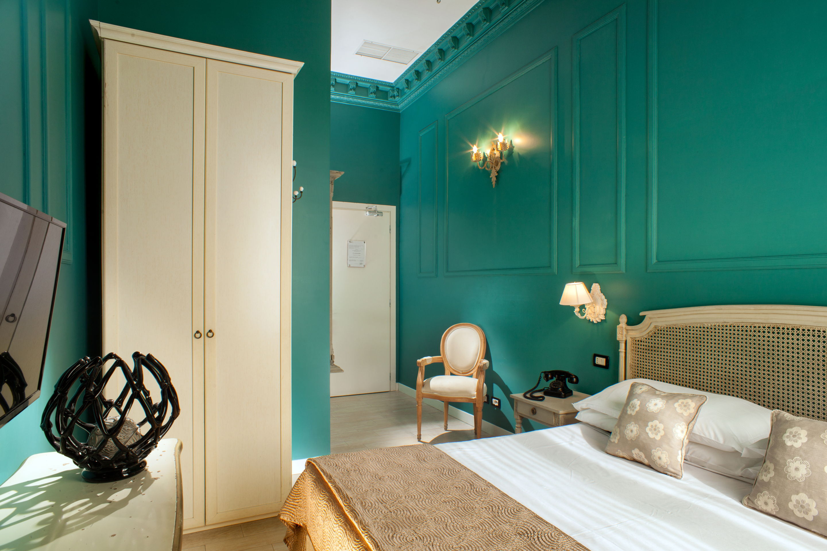 Double or Twin Standard