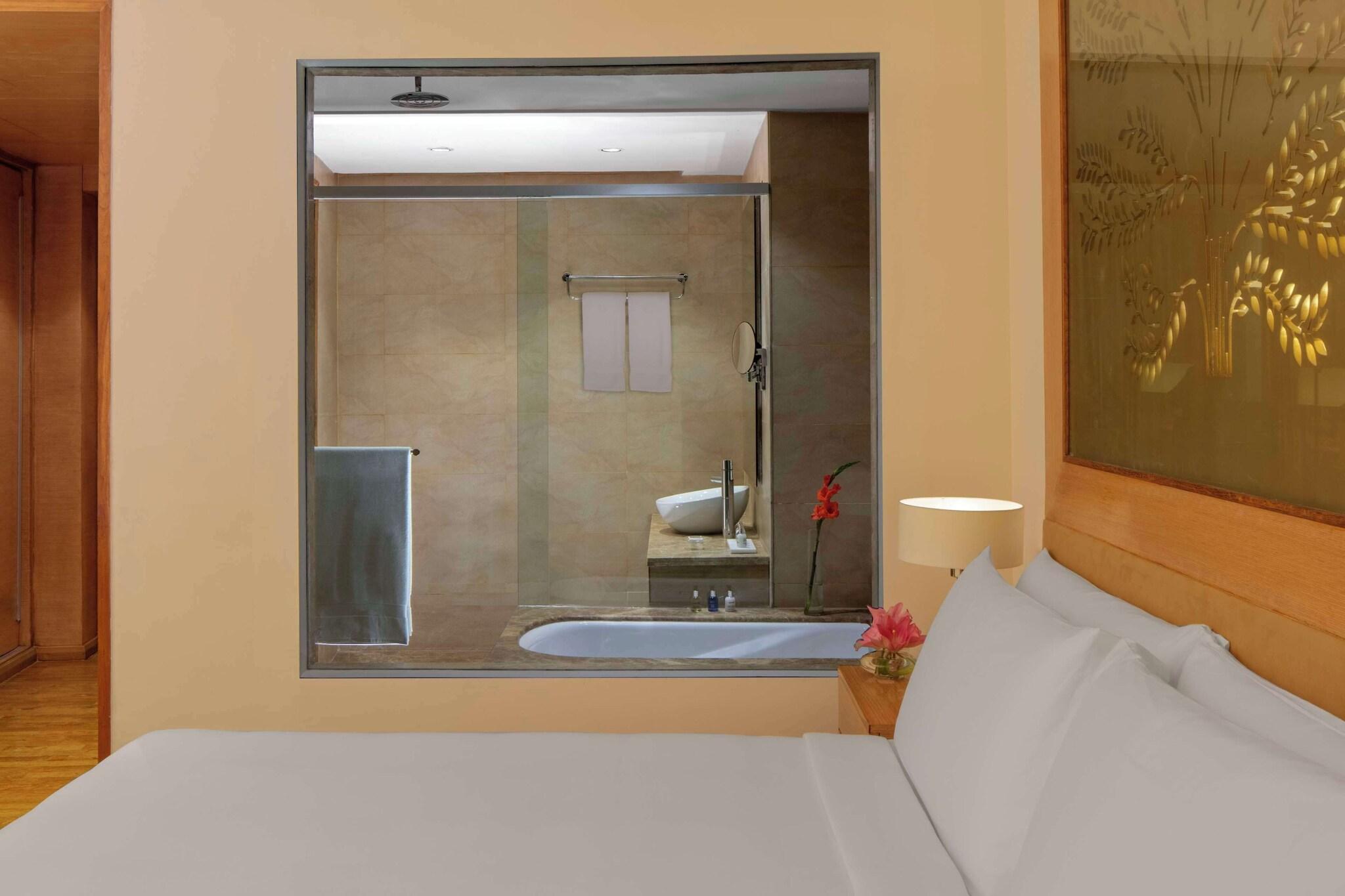 Double Business King Bed