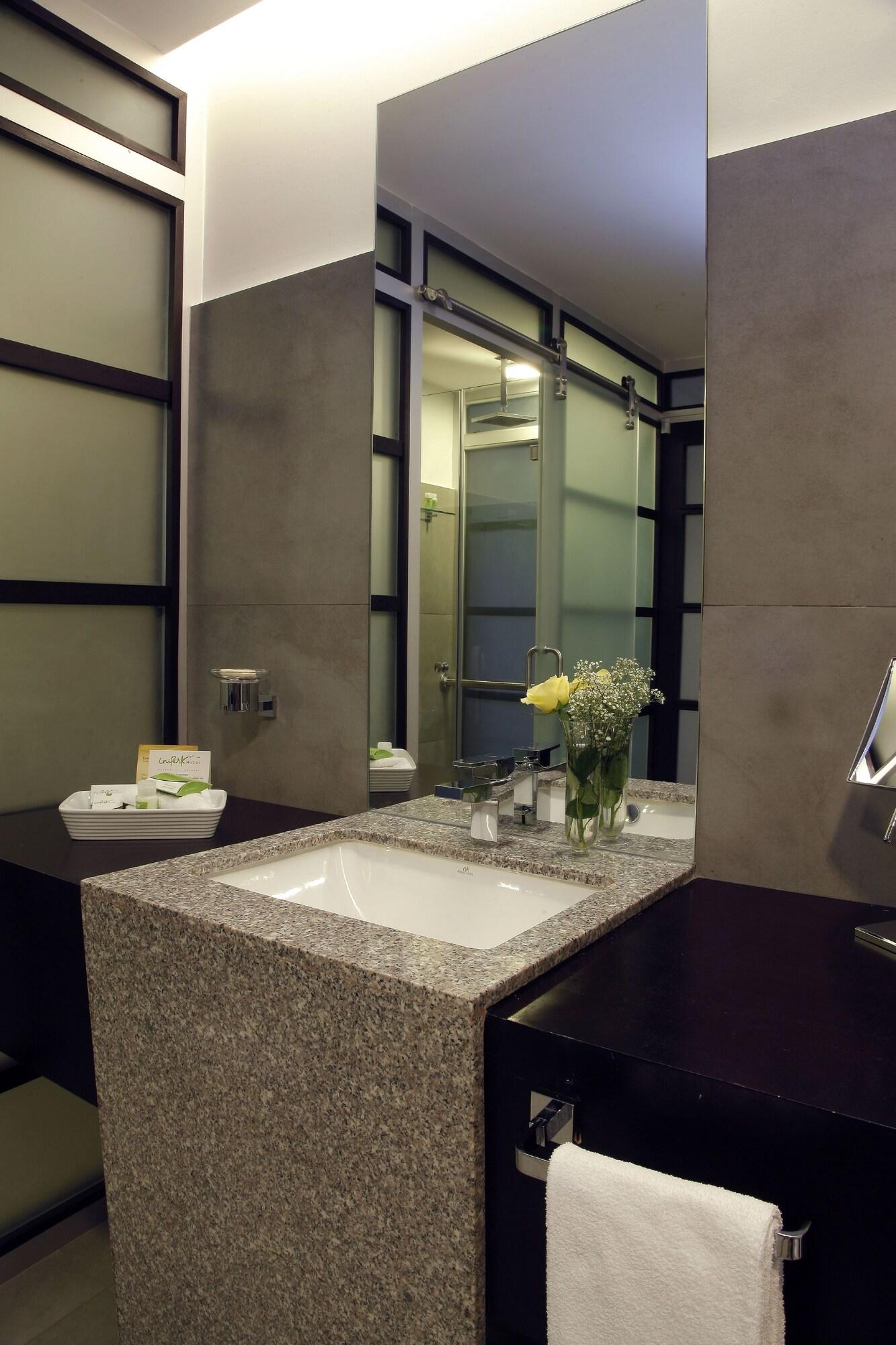 Suite Deluxe Two Beds