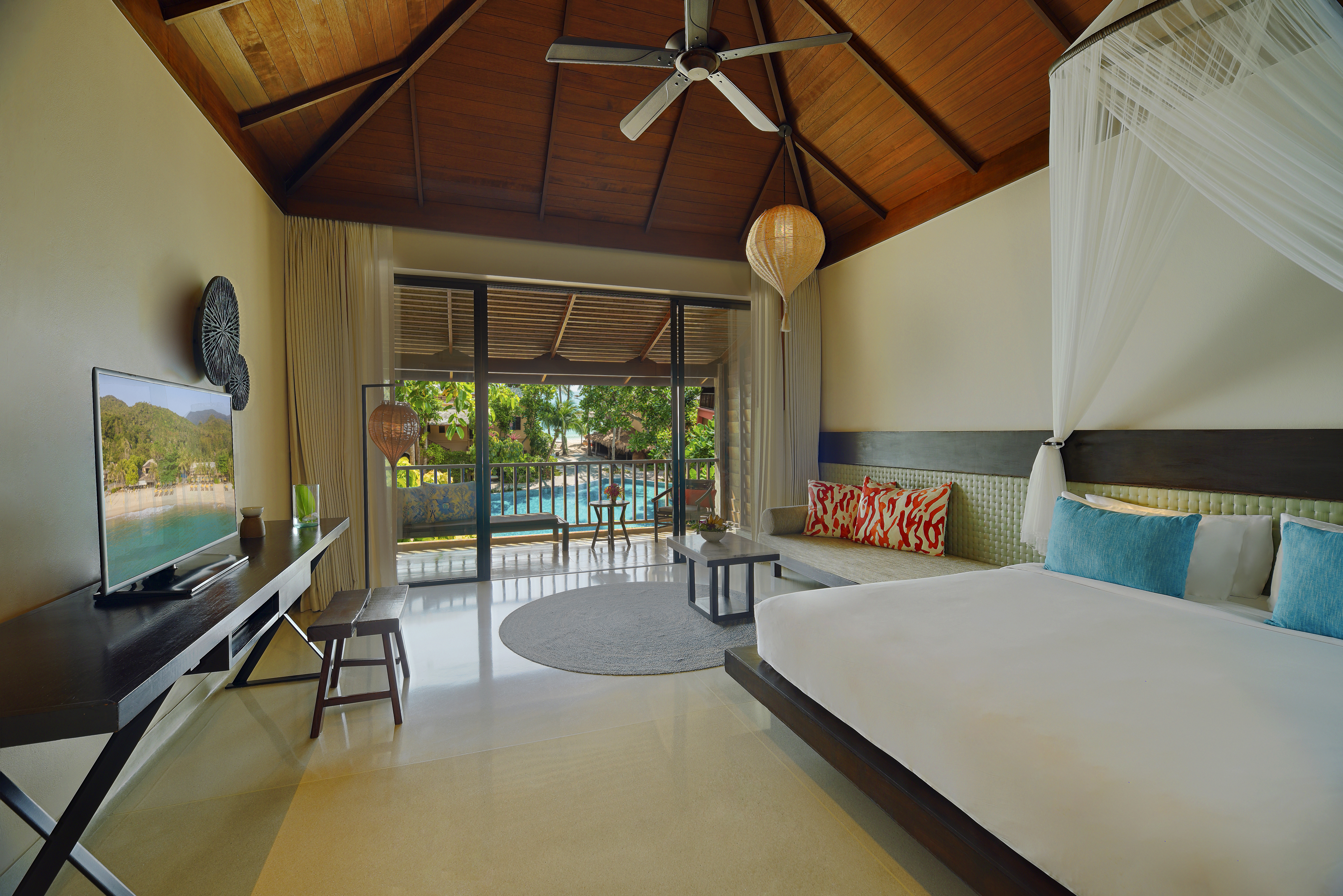 Double or Twin Deluxe Pool View