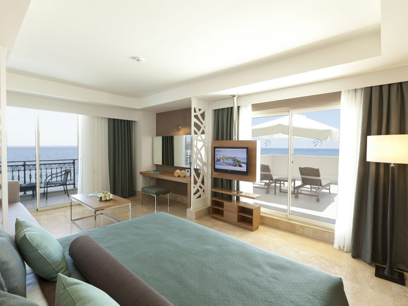 Double Deluxe with Terrace