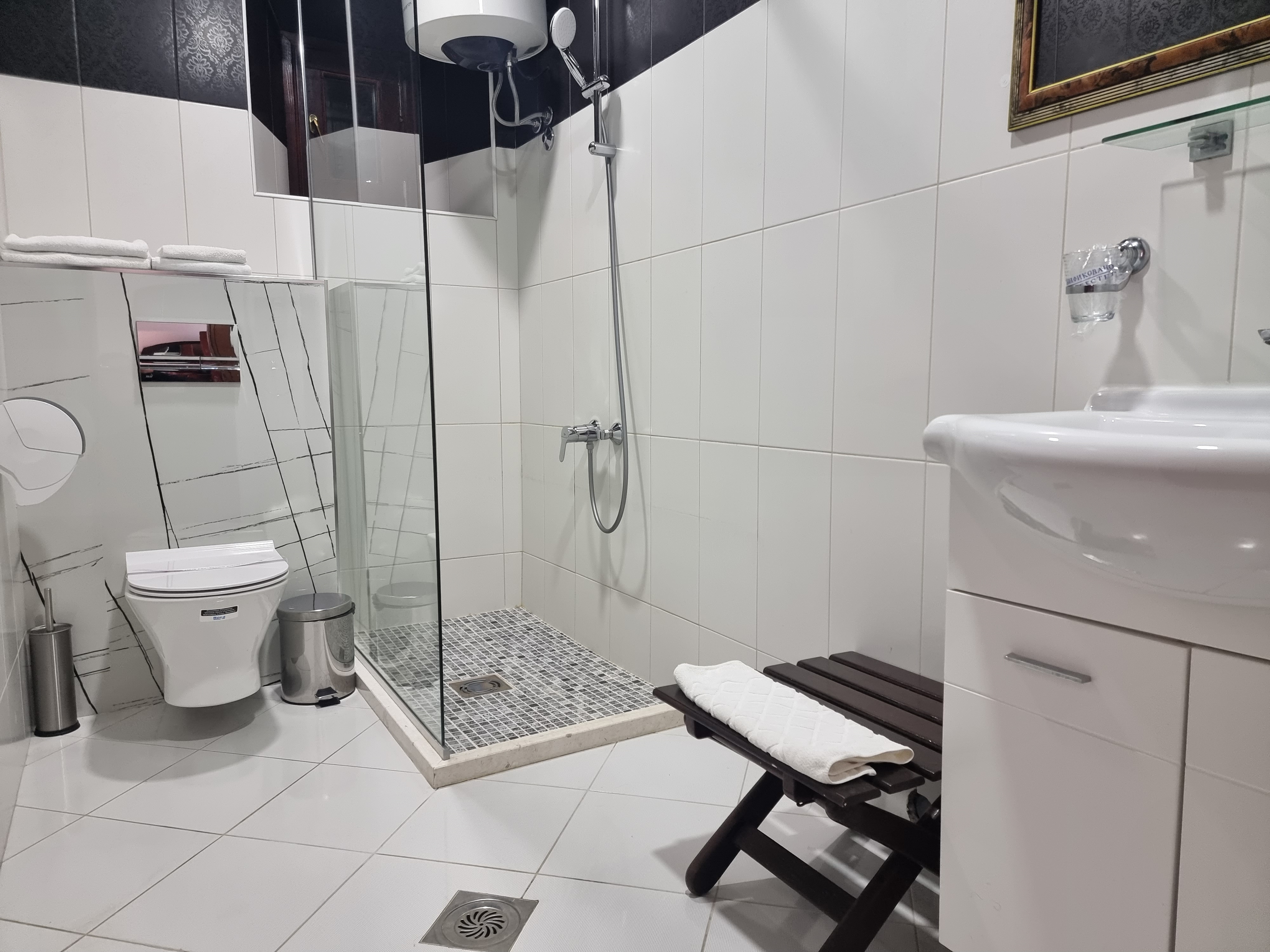 Double or Twin Standard