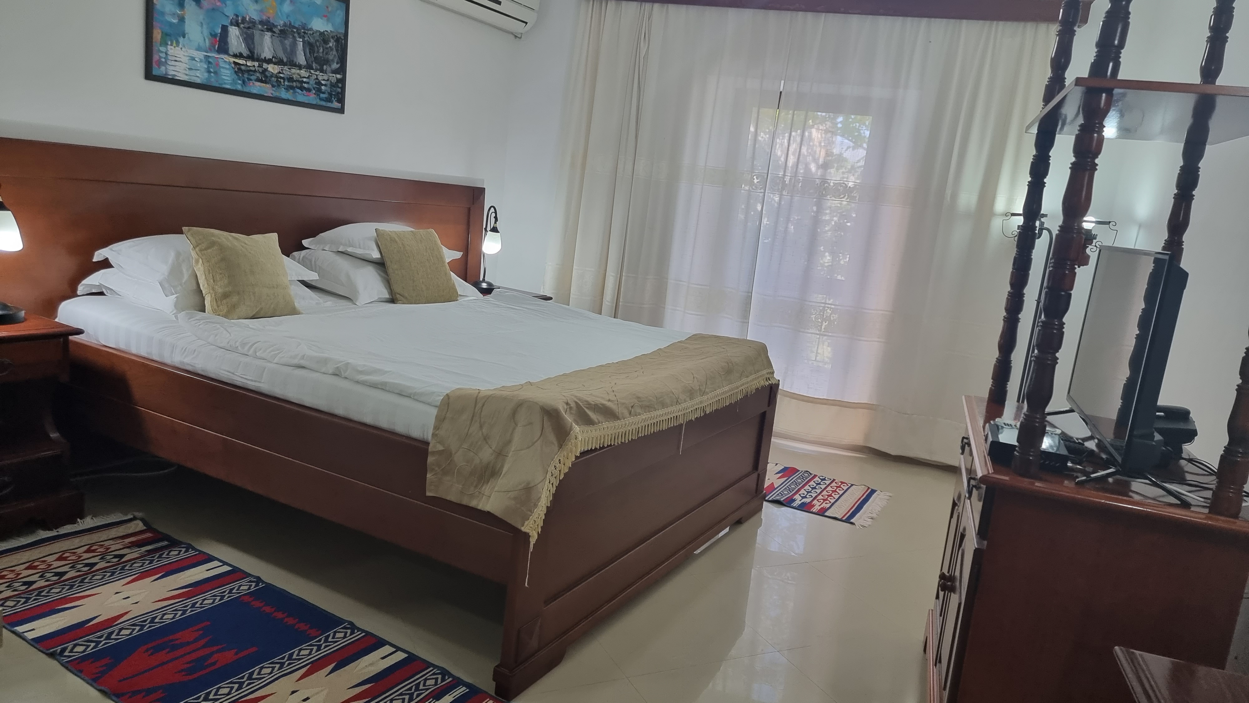 Double or Twin Standard