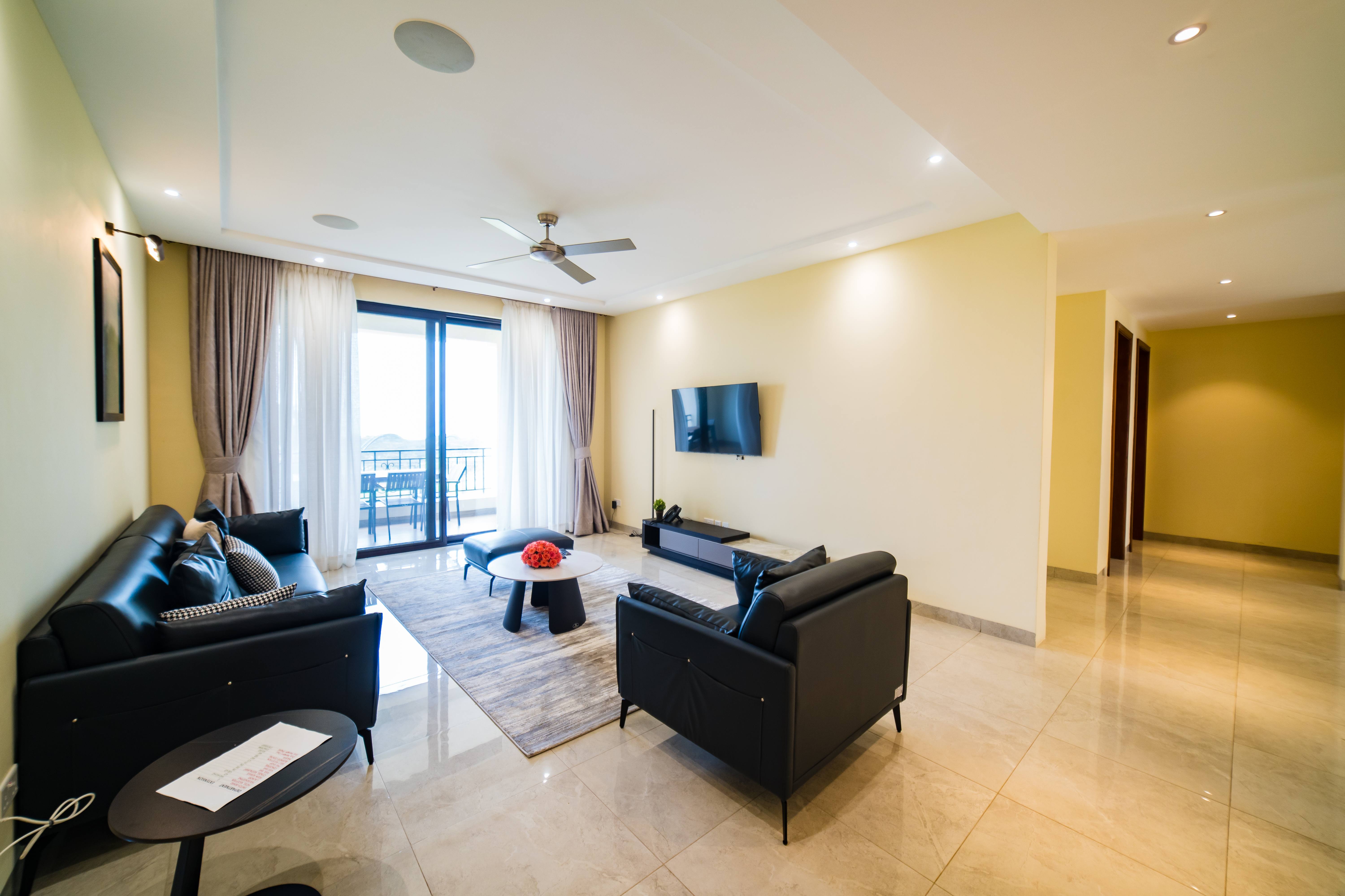 Apartment Three Bedrooms with Air Conditioning