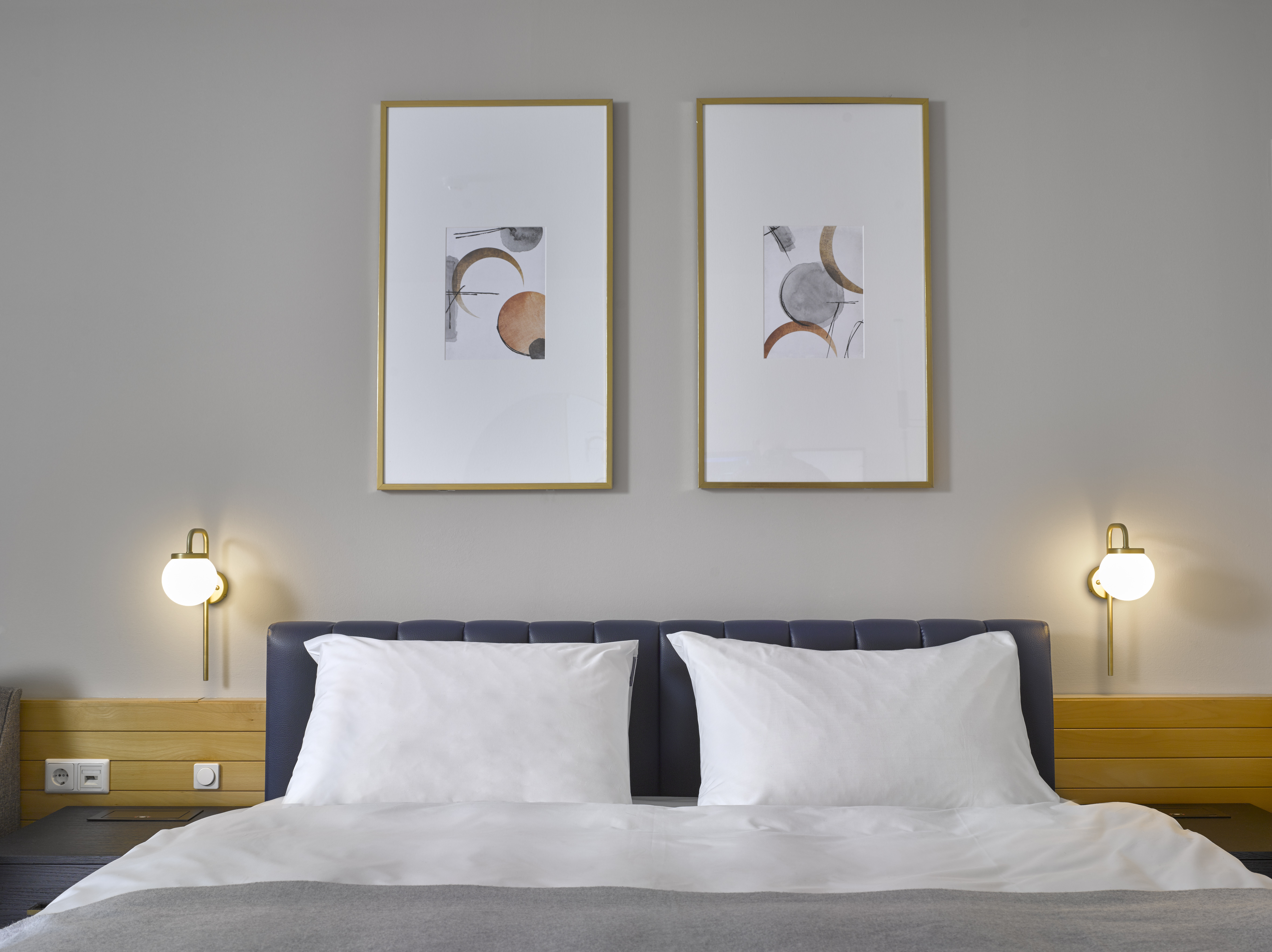 Double or Twin Deluxe