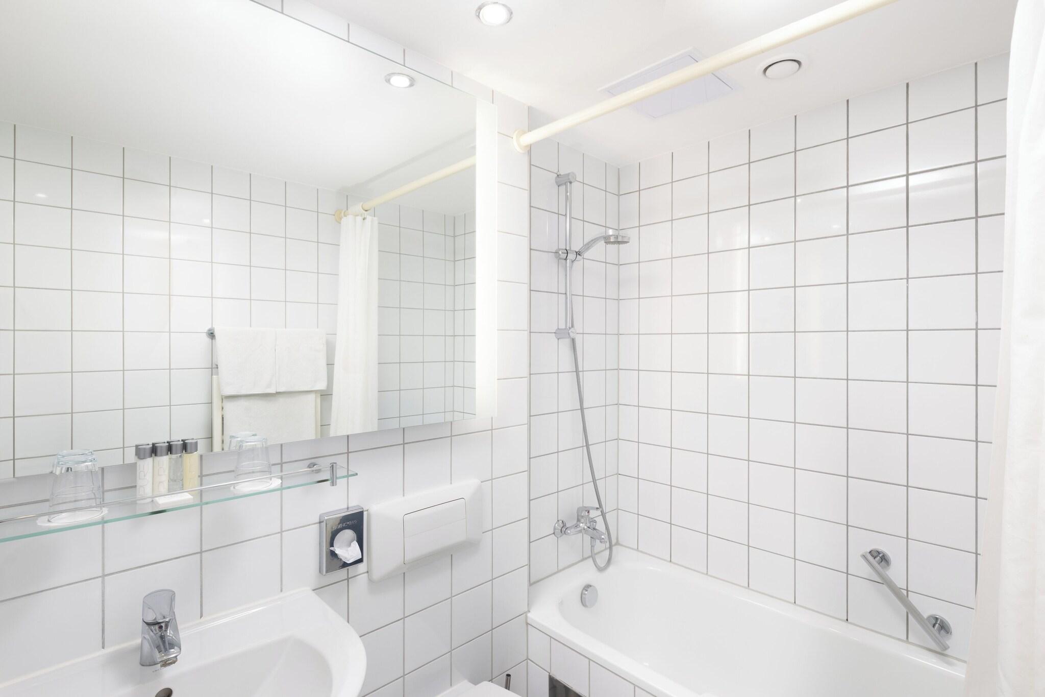 Suite Queen Size Bed