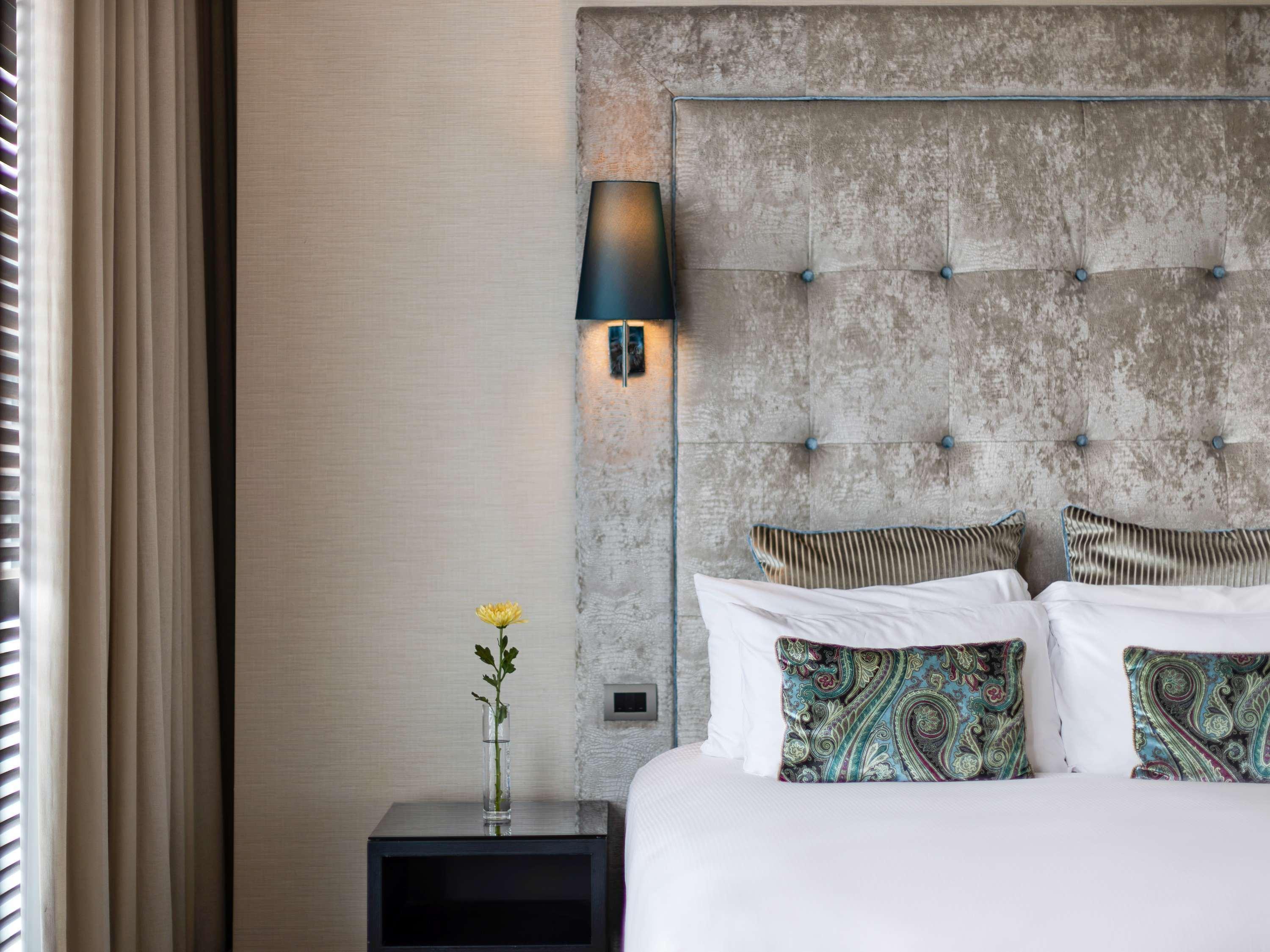 Double Accessible Superior