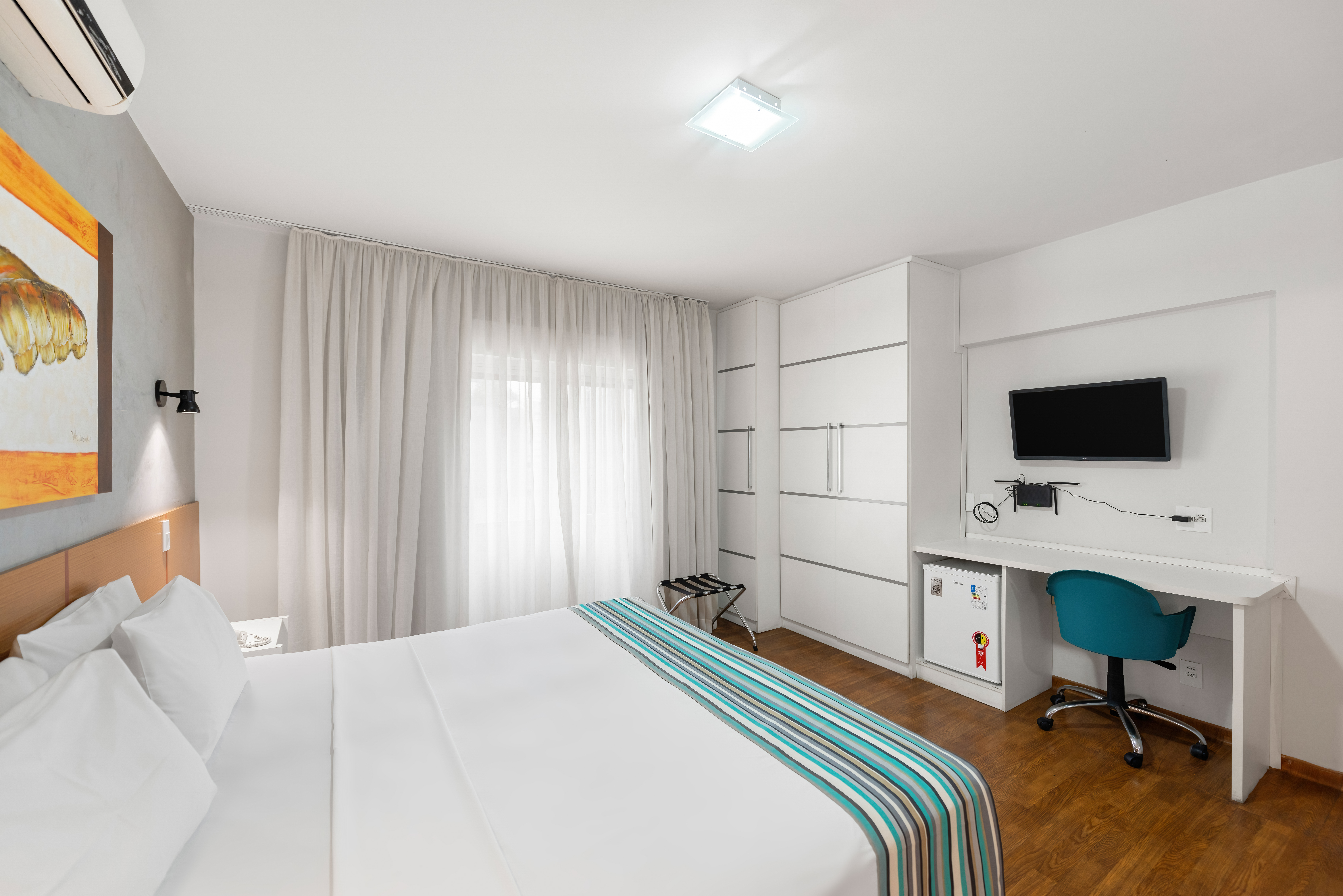 Suite Deluxe Queen Bed