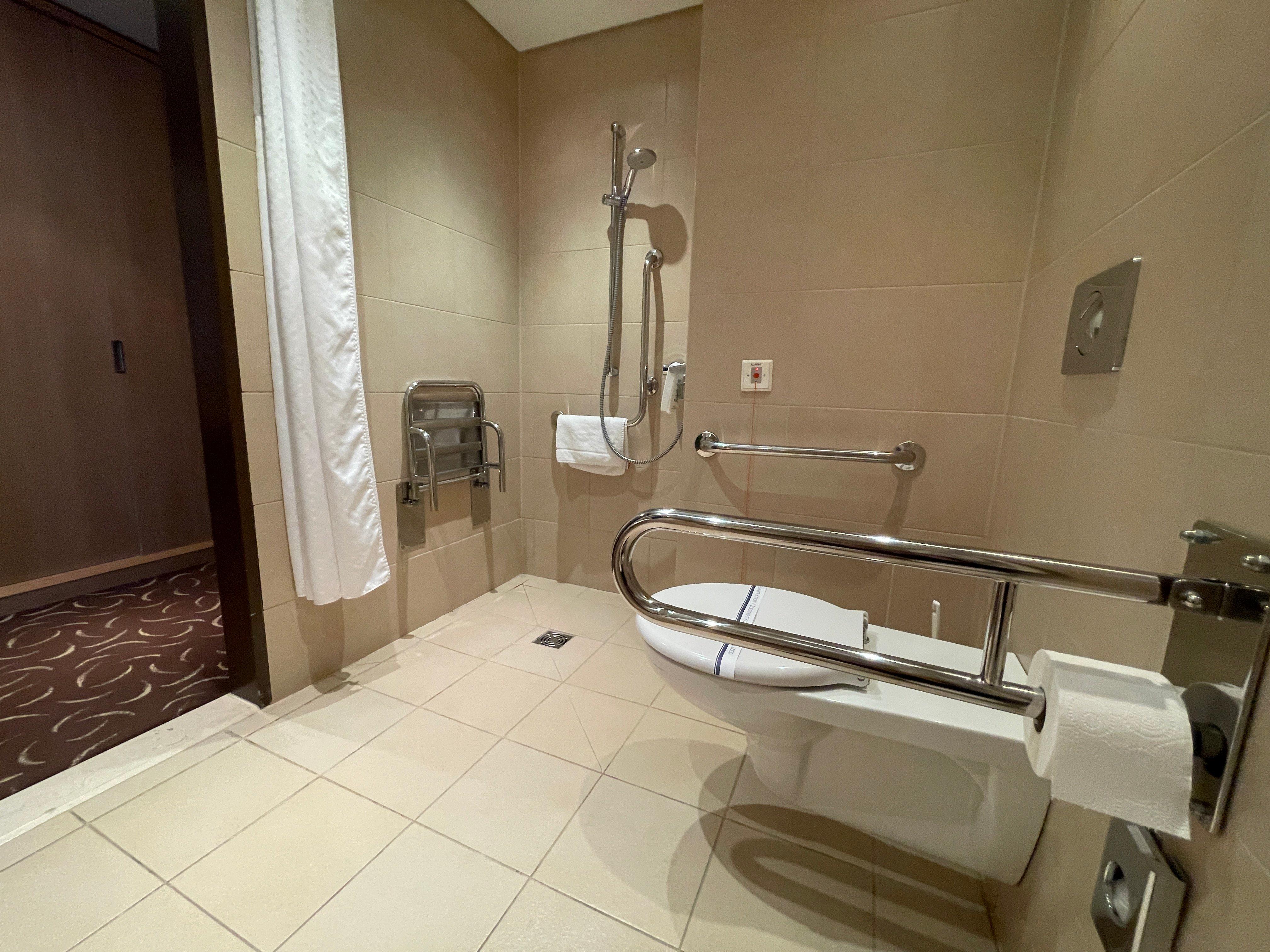 Double Accessible King Size Bed