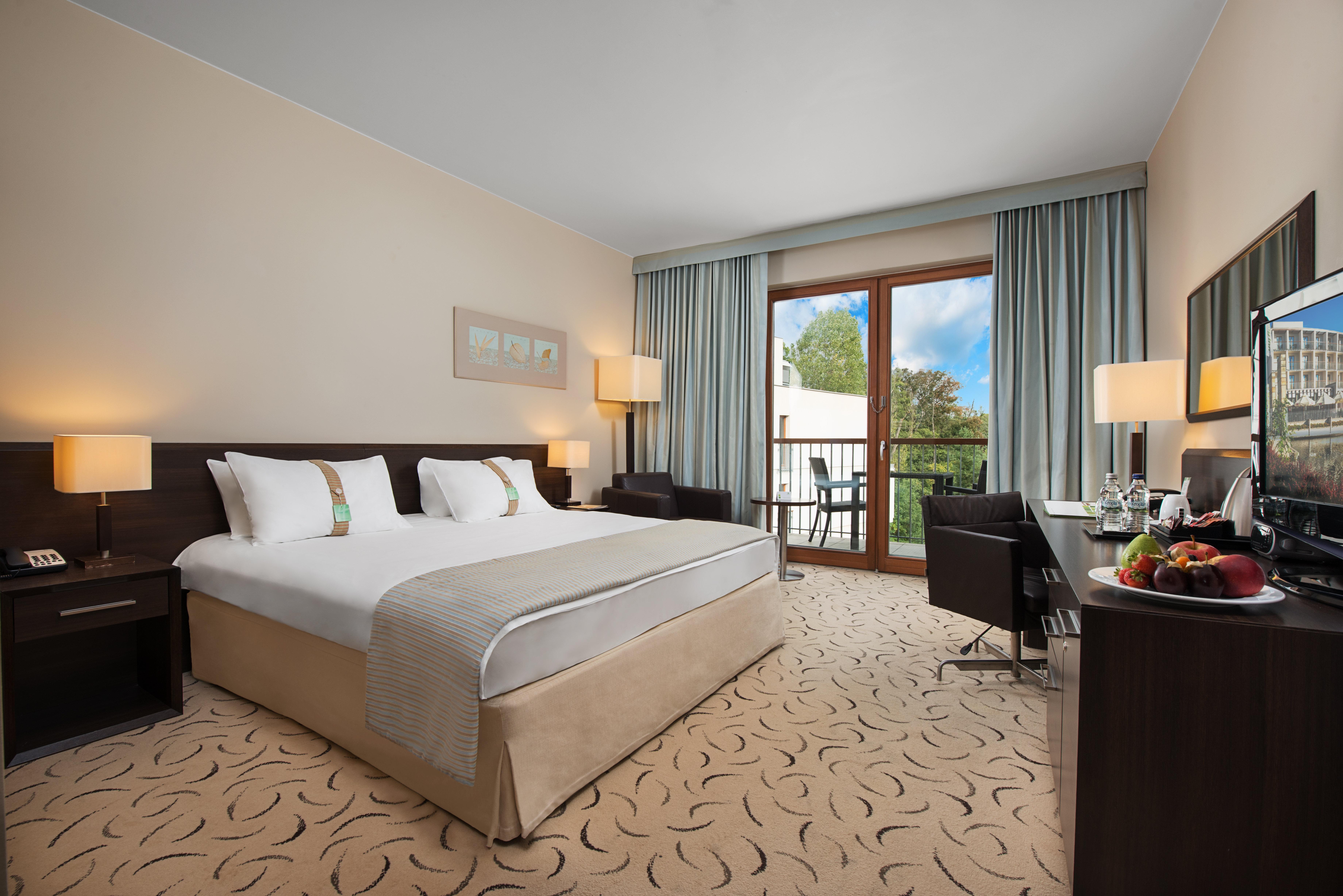 Double Premium King Bed