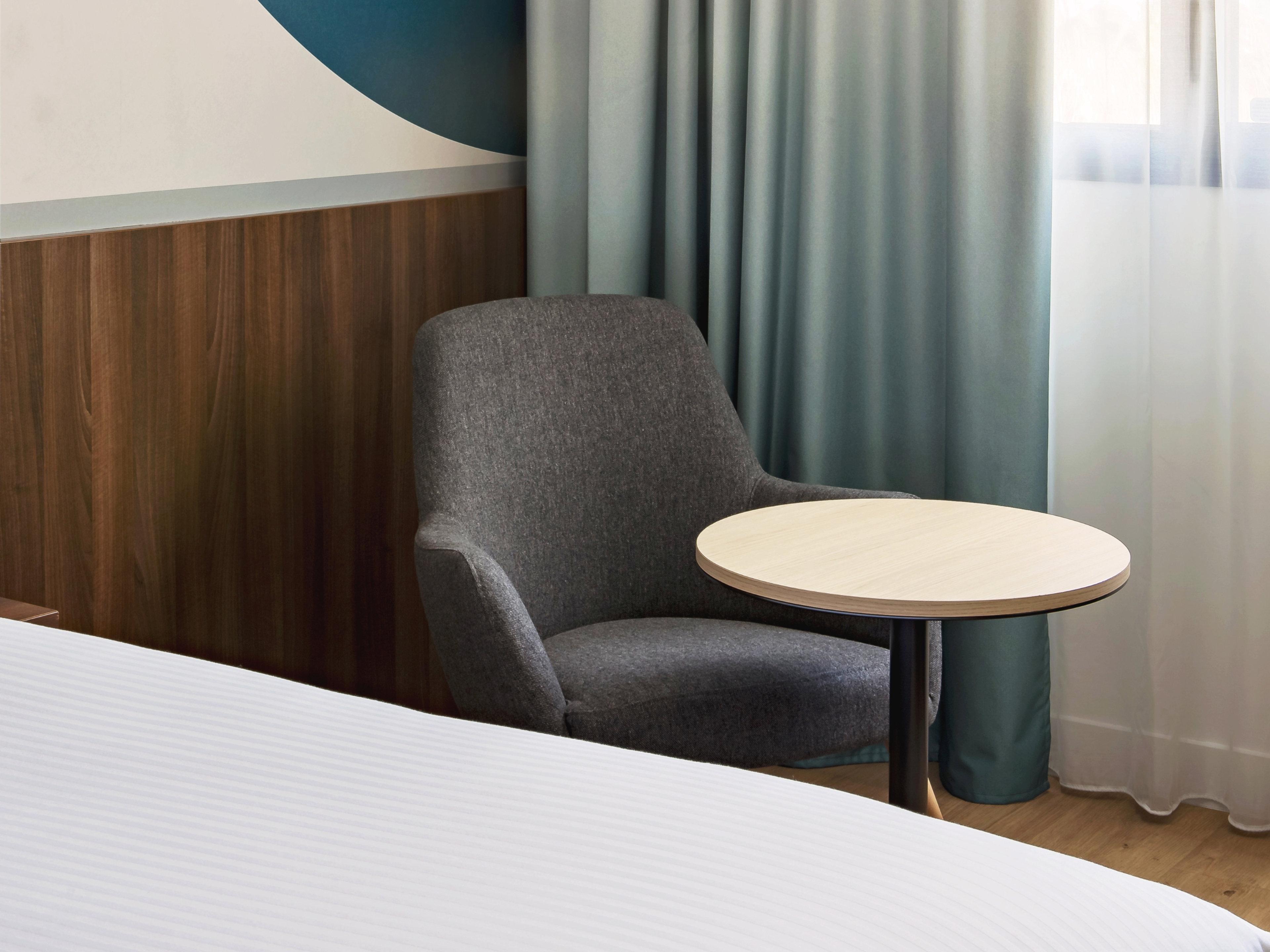 Double Queen Size Bed