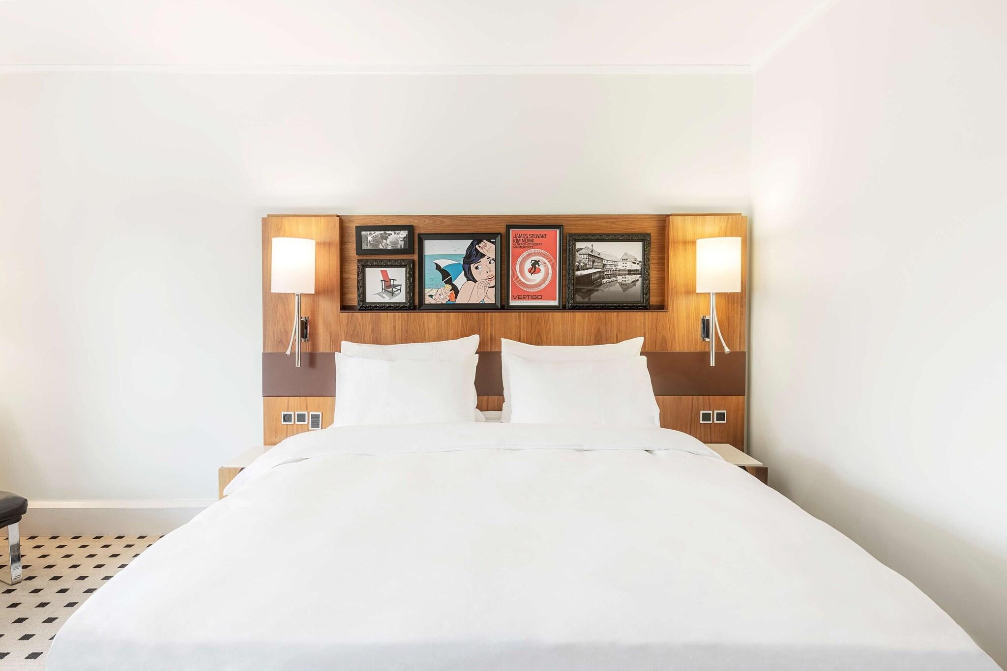 Double Queen Size Bed