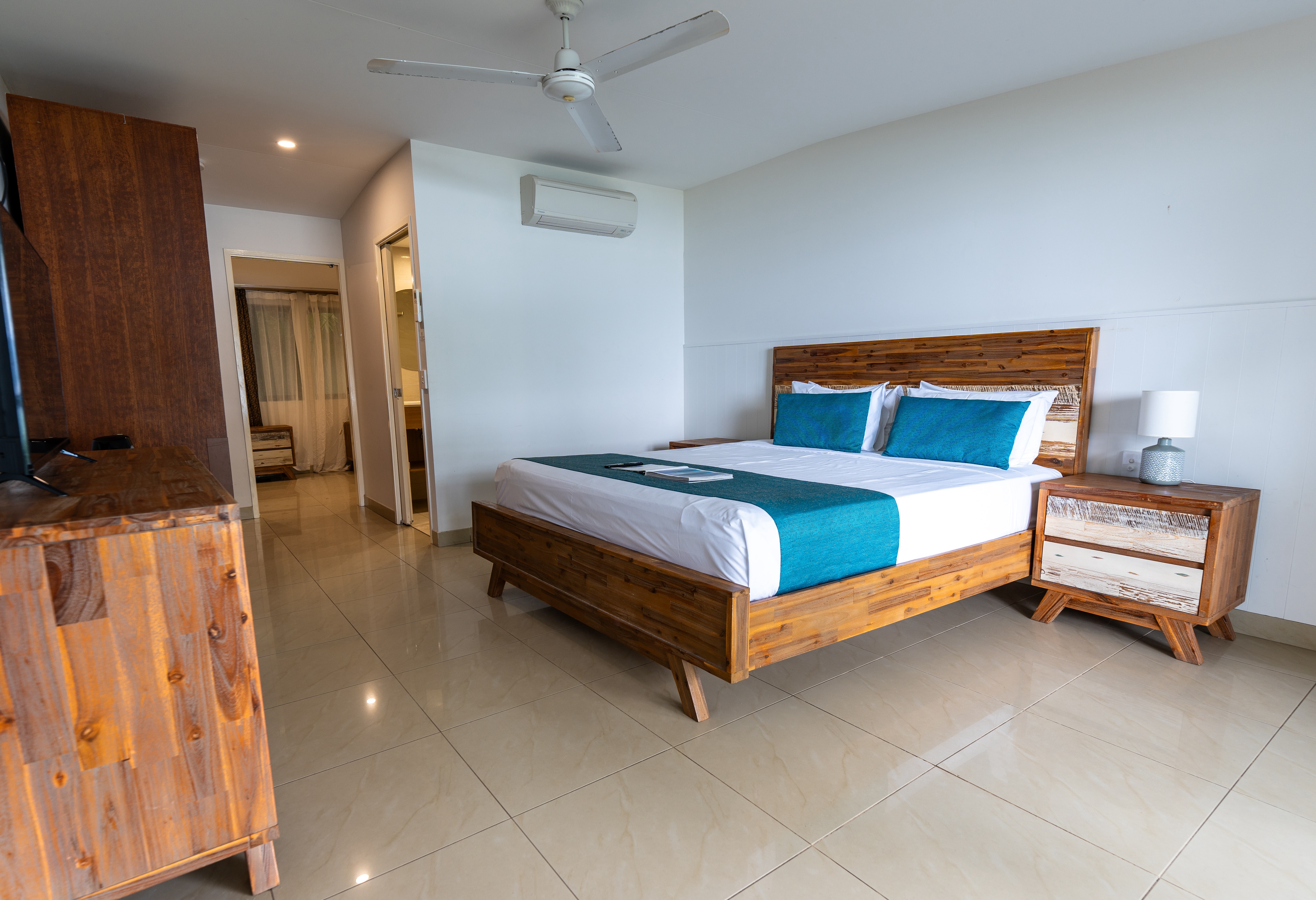 Quadruple Beach Front Two Bedrooms