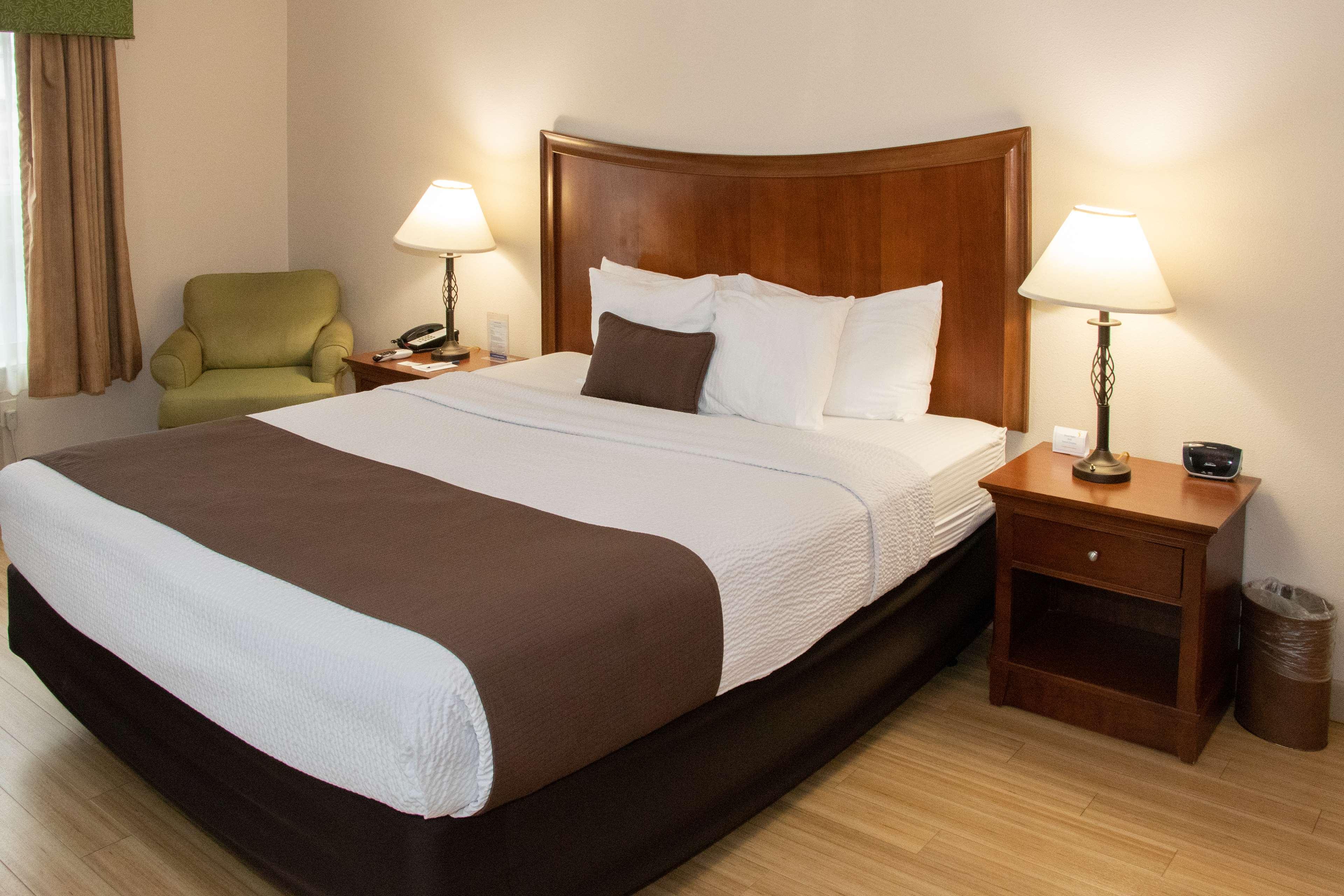 Double Accessible King Size Bed