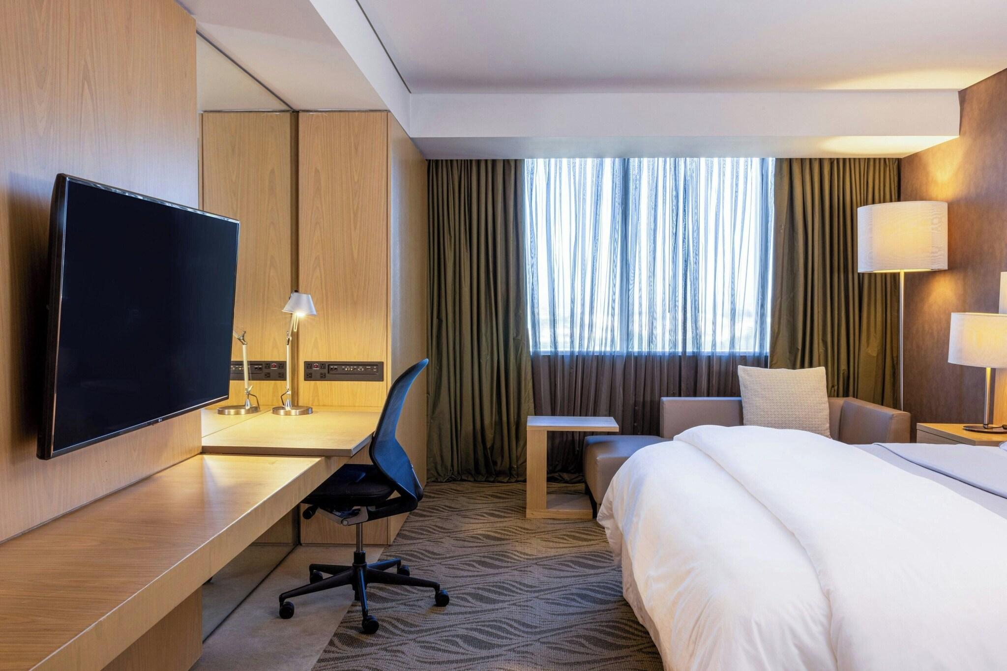 Double Premium City View