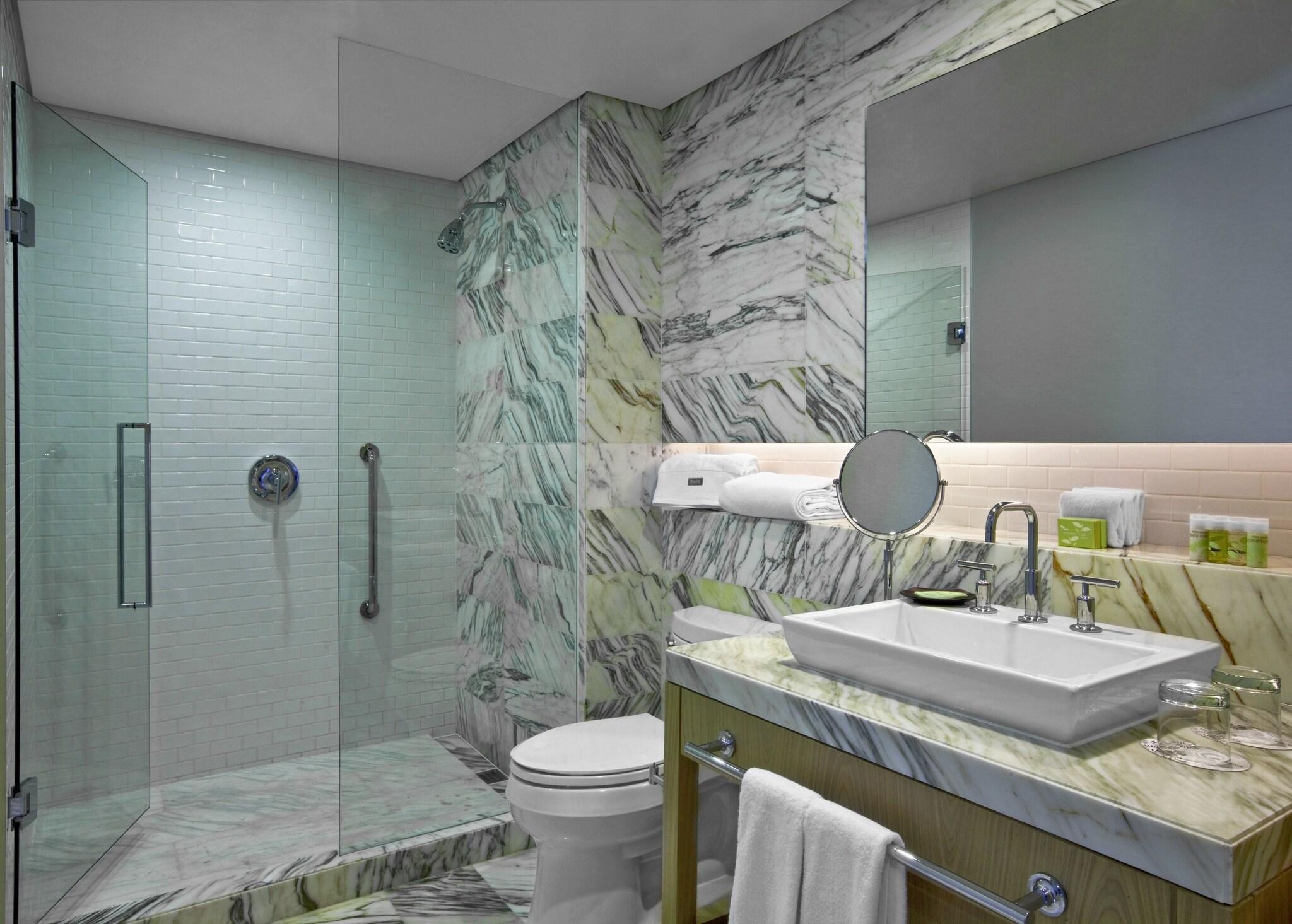 Junior Suite King Bed One Bedroom 