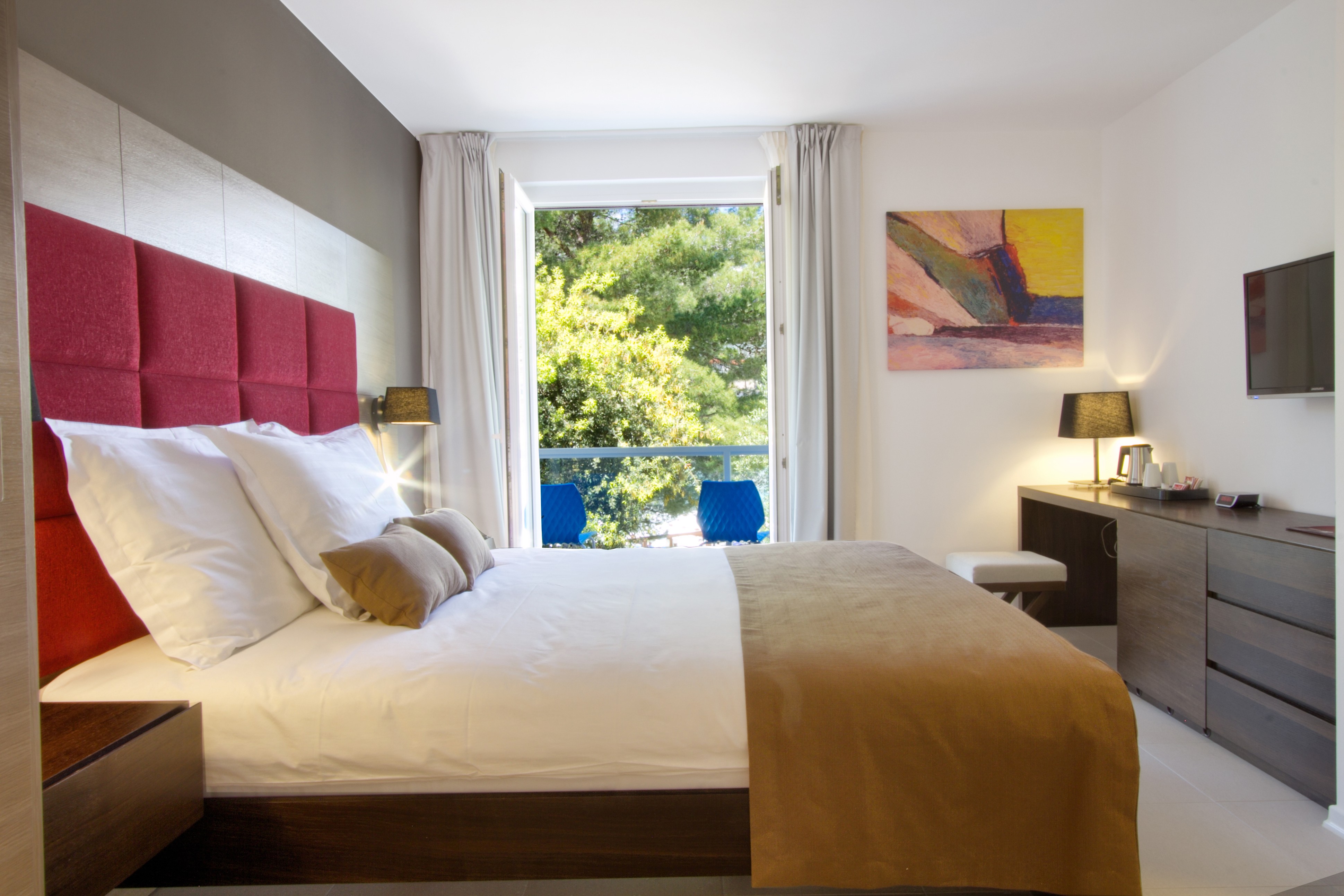 Junior Suite Side Sea View