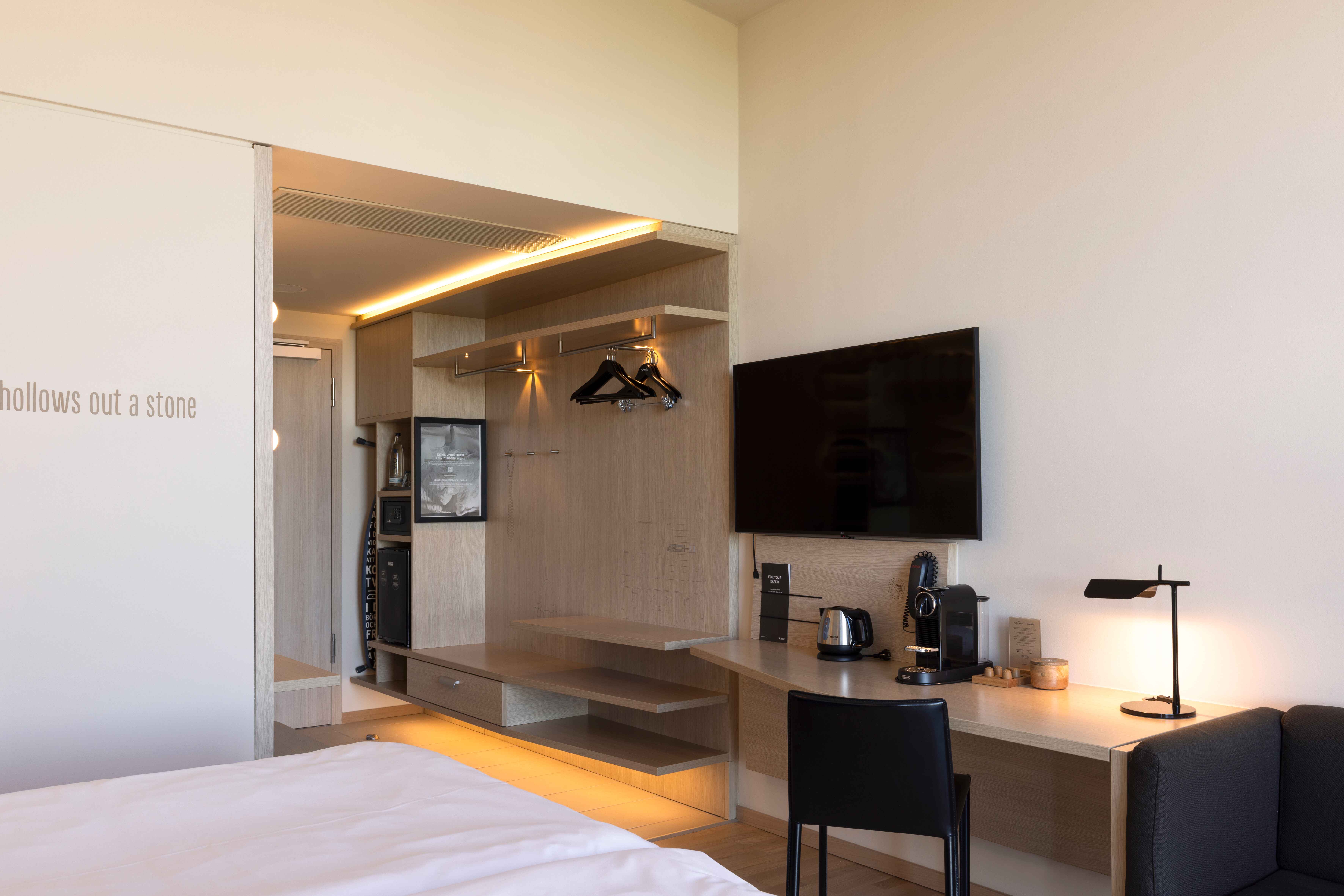 Double Single Superior King Bed