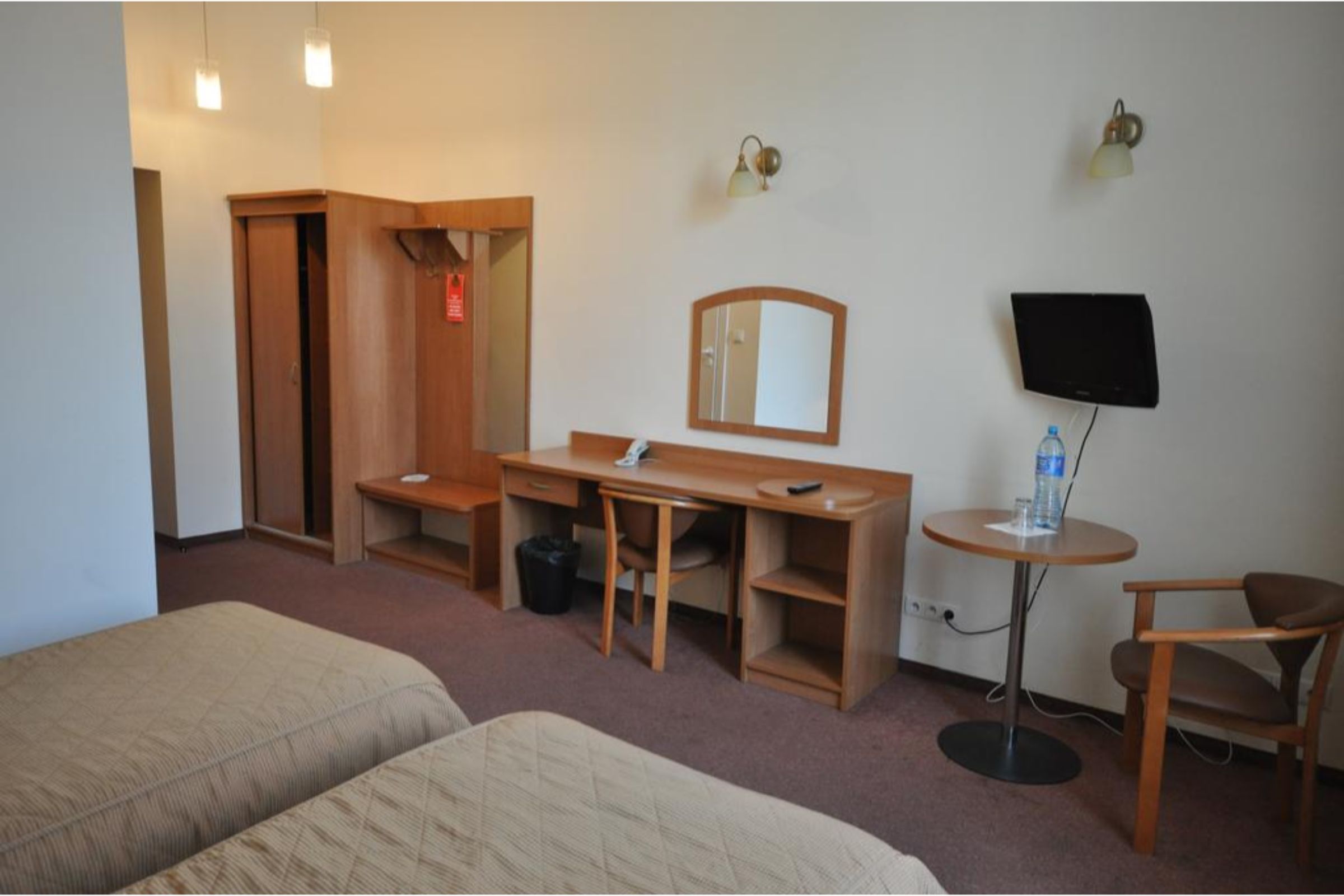 Double or Twin Standard