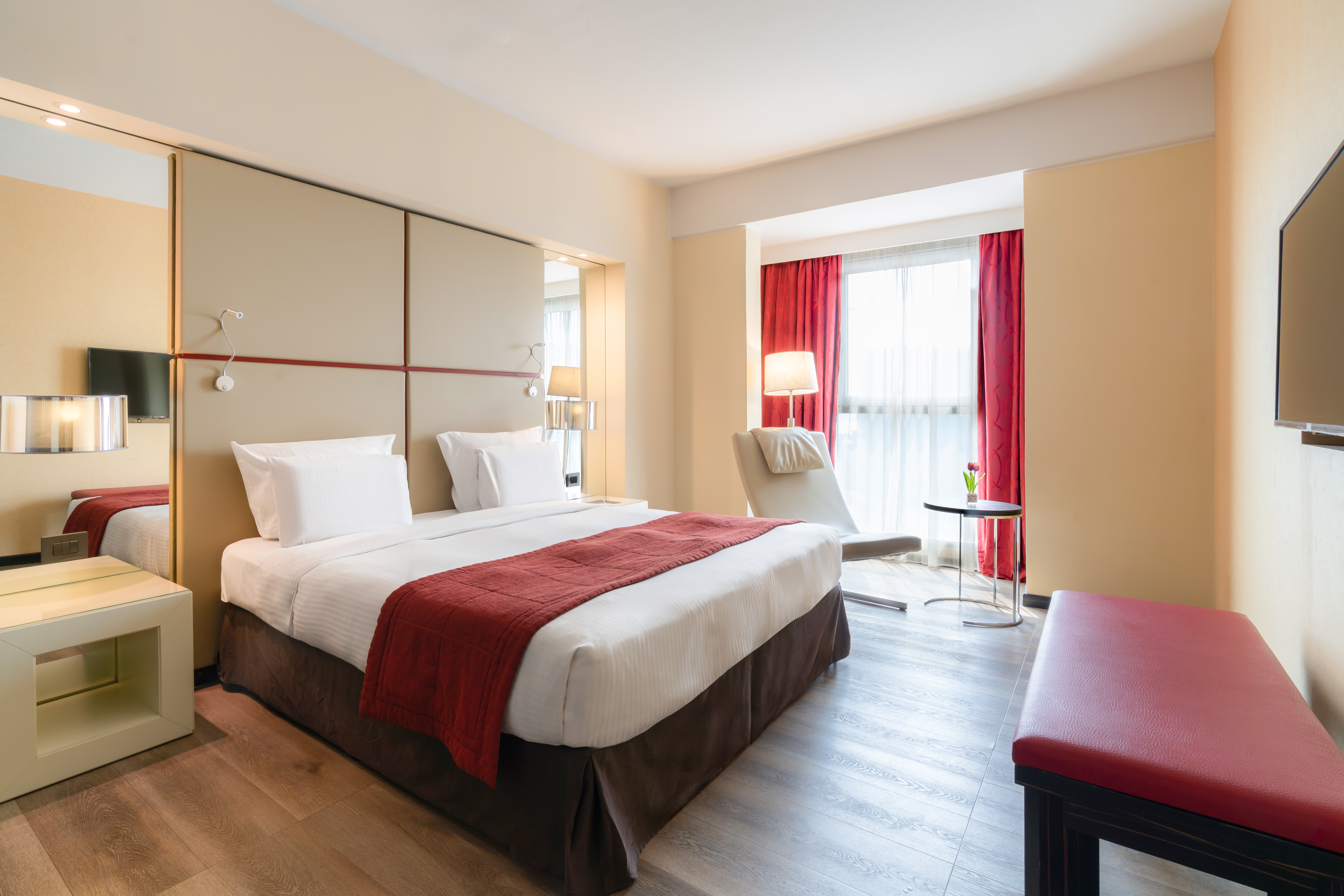 Junior Suite King Size Bed