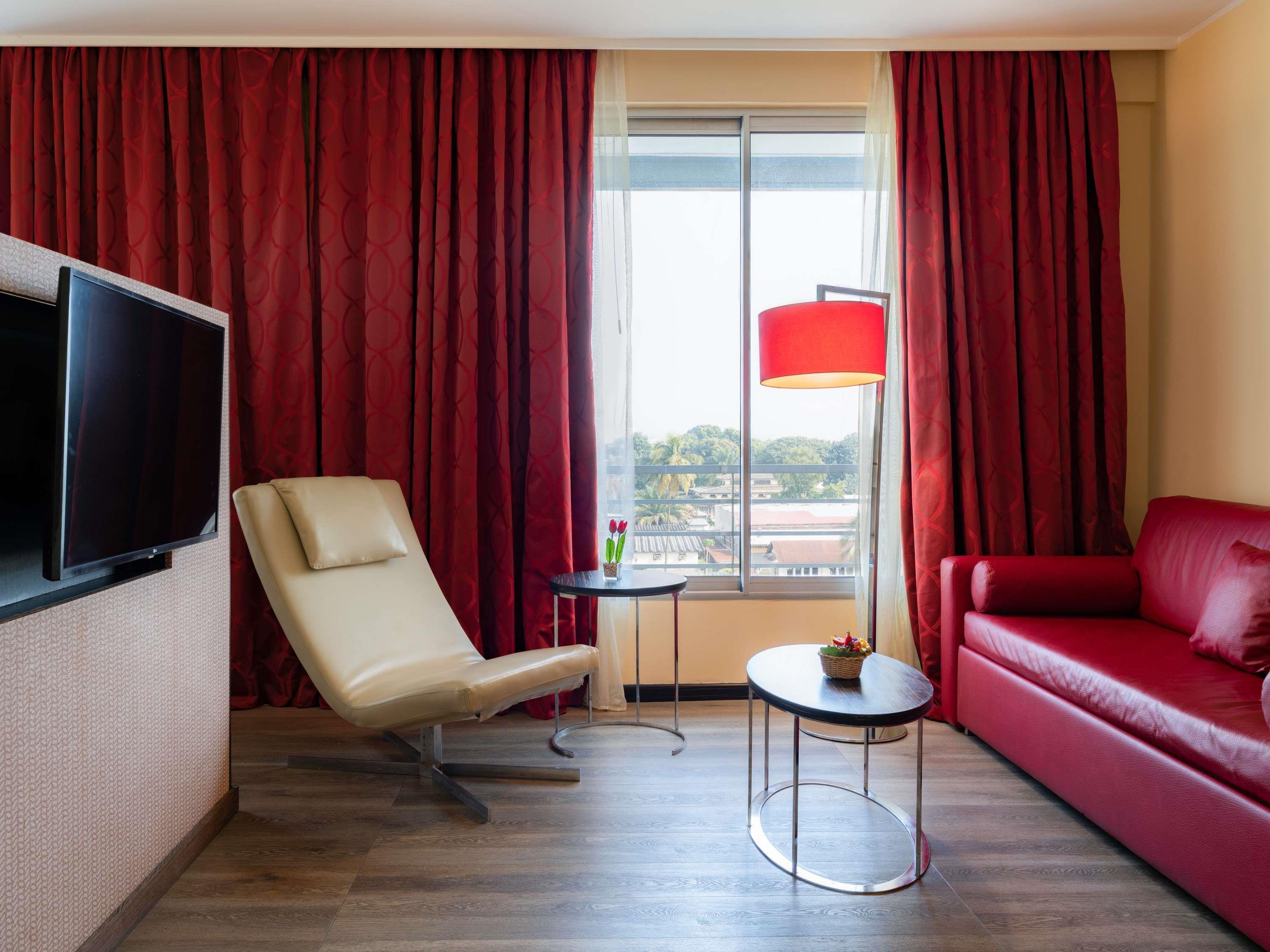 Junior Suite King Size Bed